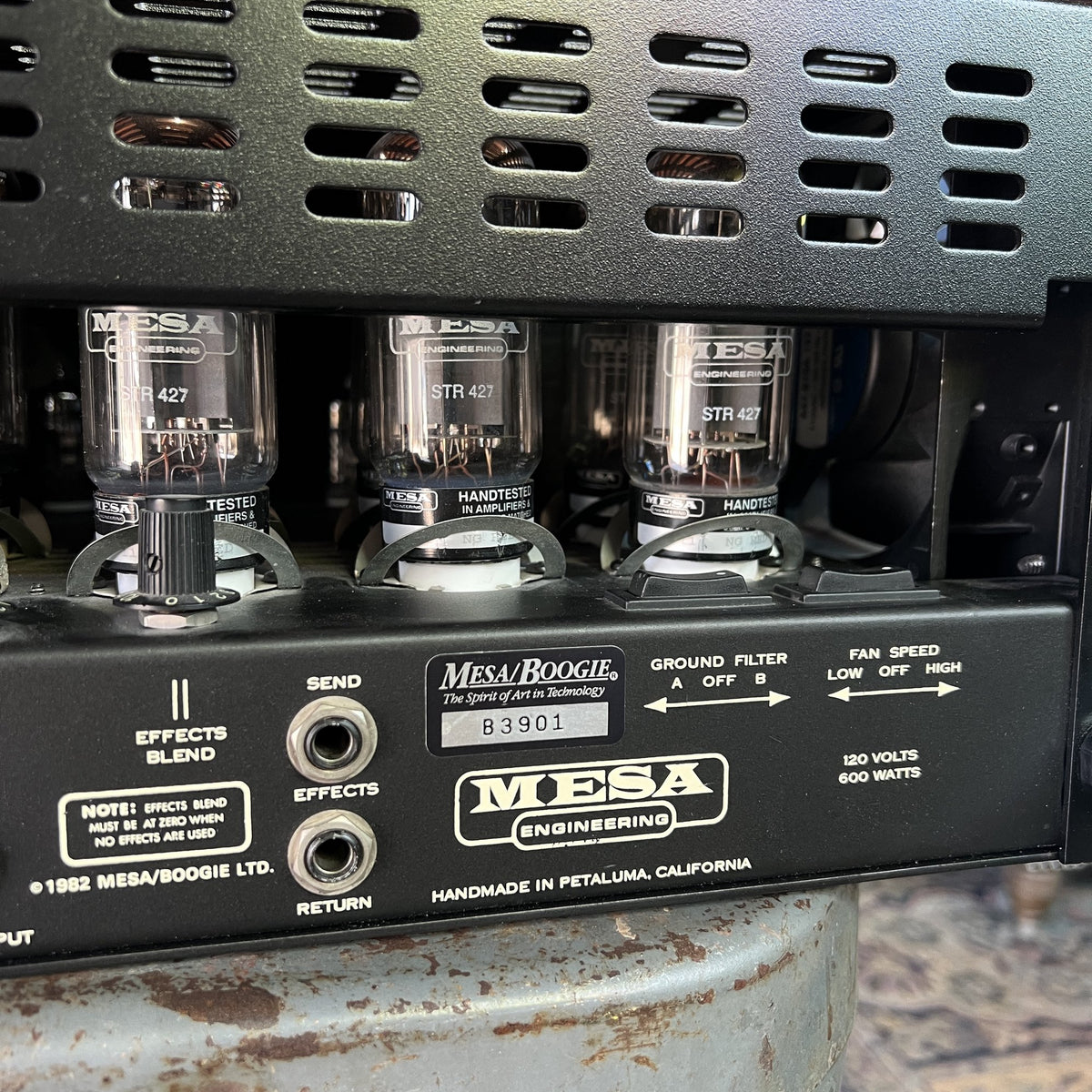 Mesa/Boogie Bass 400+ Rackmount Tube Bass Amplifier (Excellent Condition)