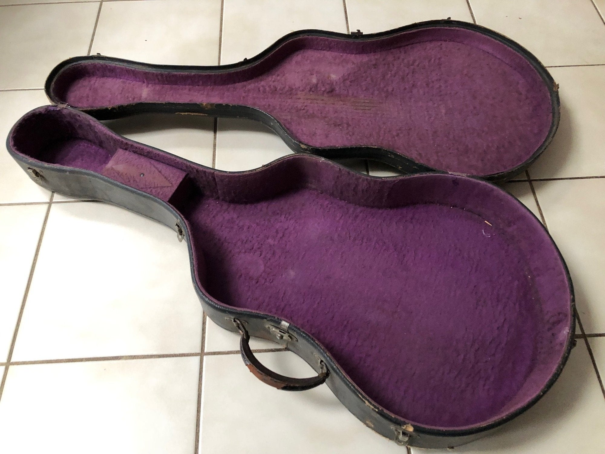 Vintage 1920’s Gibson Style 0 Archtop Guitar and Case