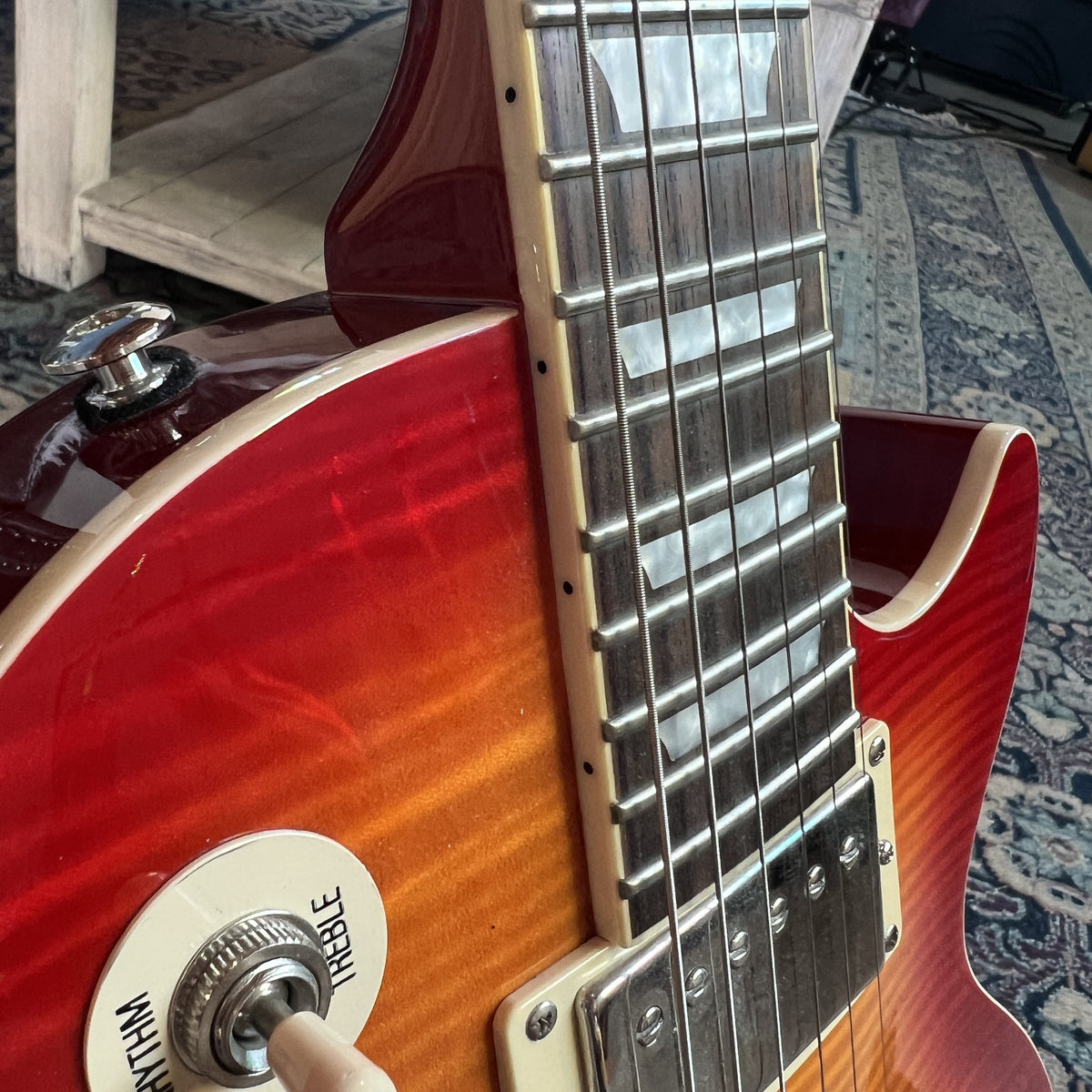 2016 Epiphone Les Paul Florentine PRO Semi-Hollow – Faded Cherry Burst