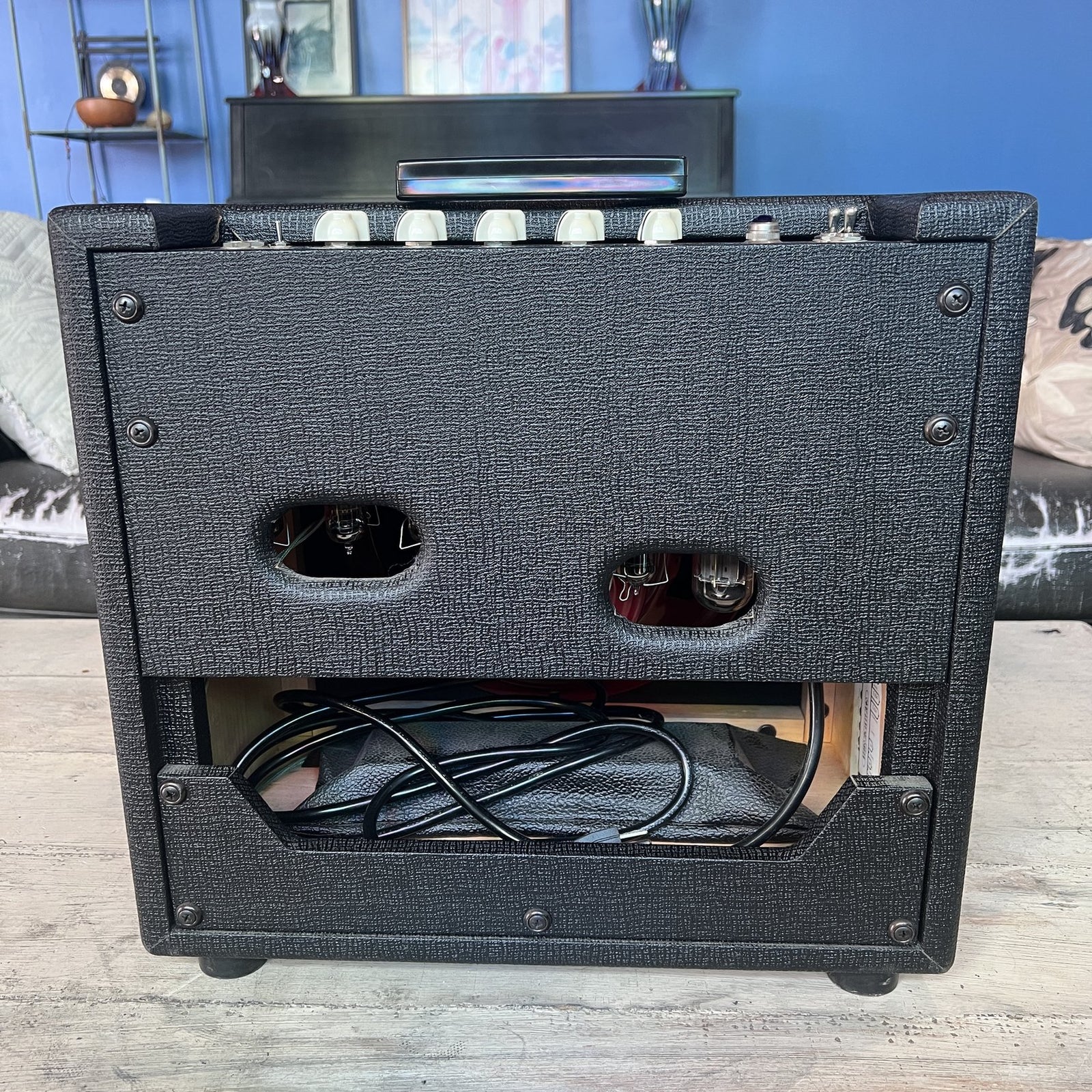 Swart MOD 84 15-Watt Tube Combo Amplifier – Black Tuxedo with Celestion Alnico Ruby
