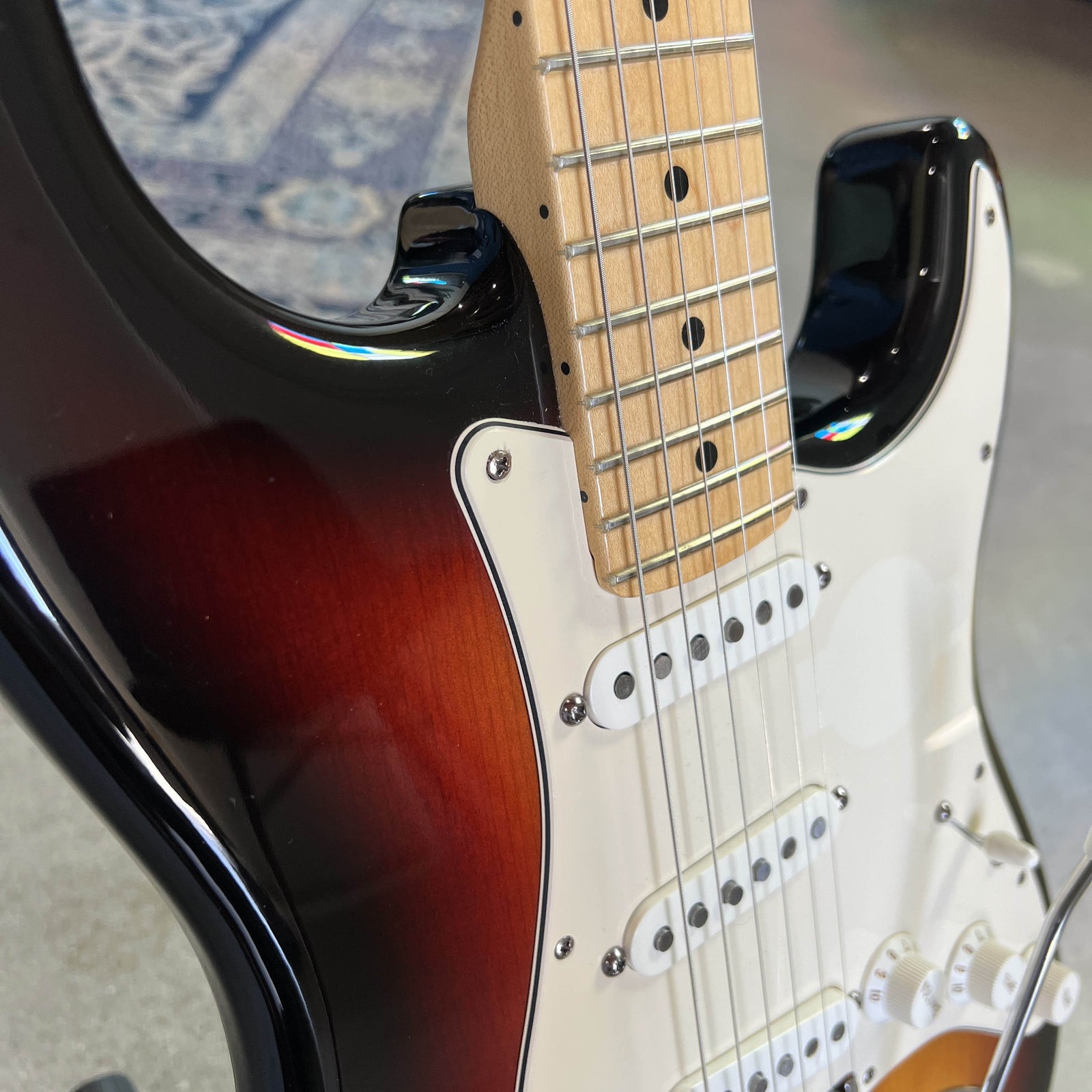2008 Fender American Standard Stratocaster – 3-Color Sunburst with Maple Fingerboard (Excellent Condition)
