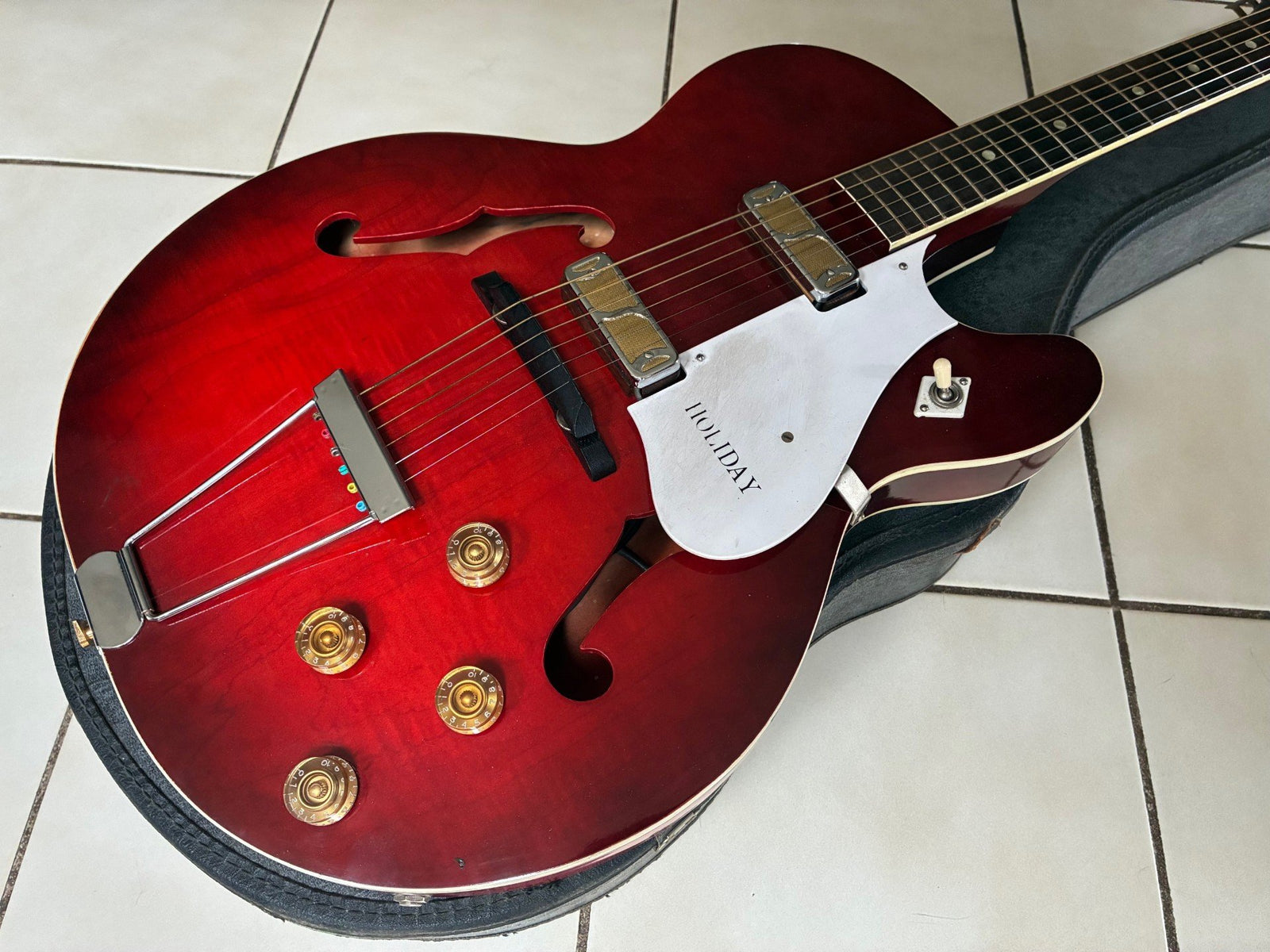 Vintage Harmony Holiday Rocket Electric Guitar w/ Dearmond Gold FoilPickups