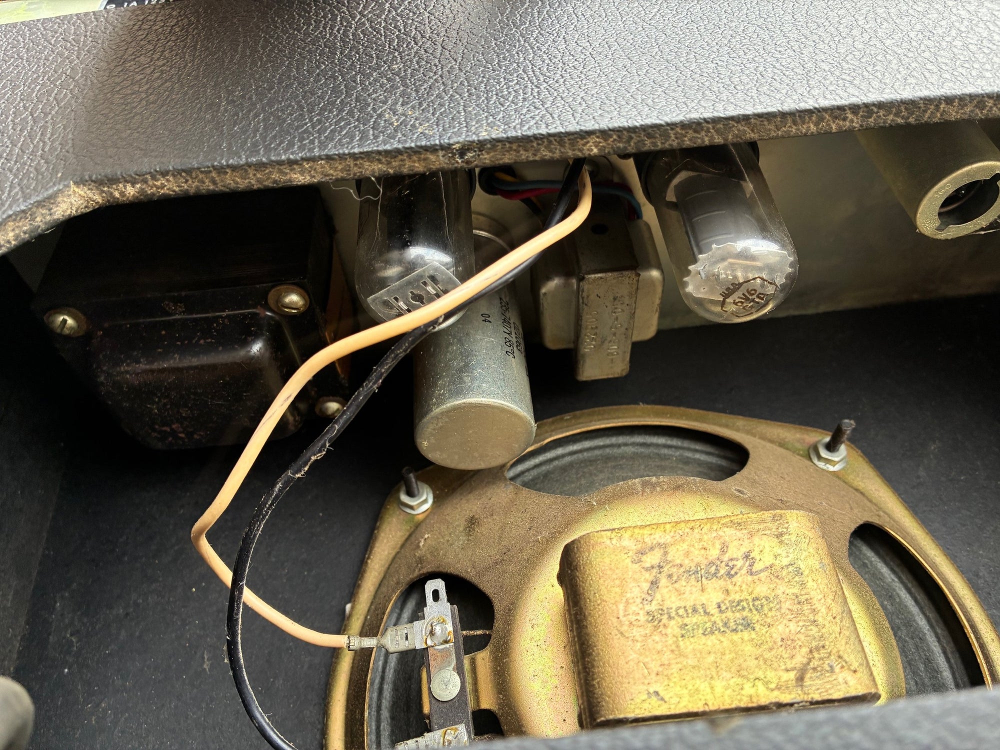 Vintage 1976 Fender Vibro Champ Guitar Amplifier - 100% Original