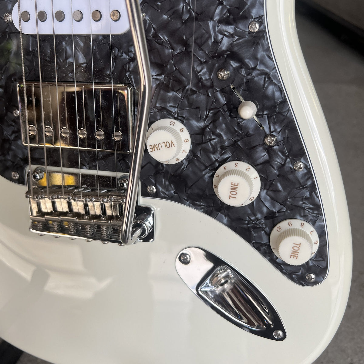 Suhr Classic S HSS - 2022 - Olympic White