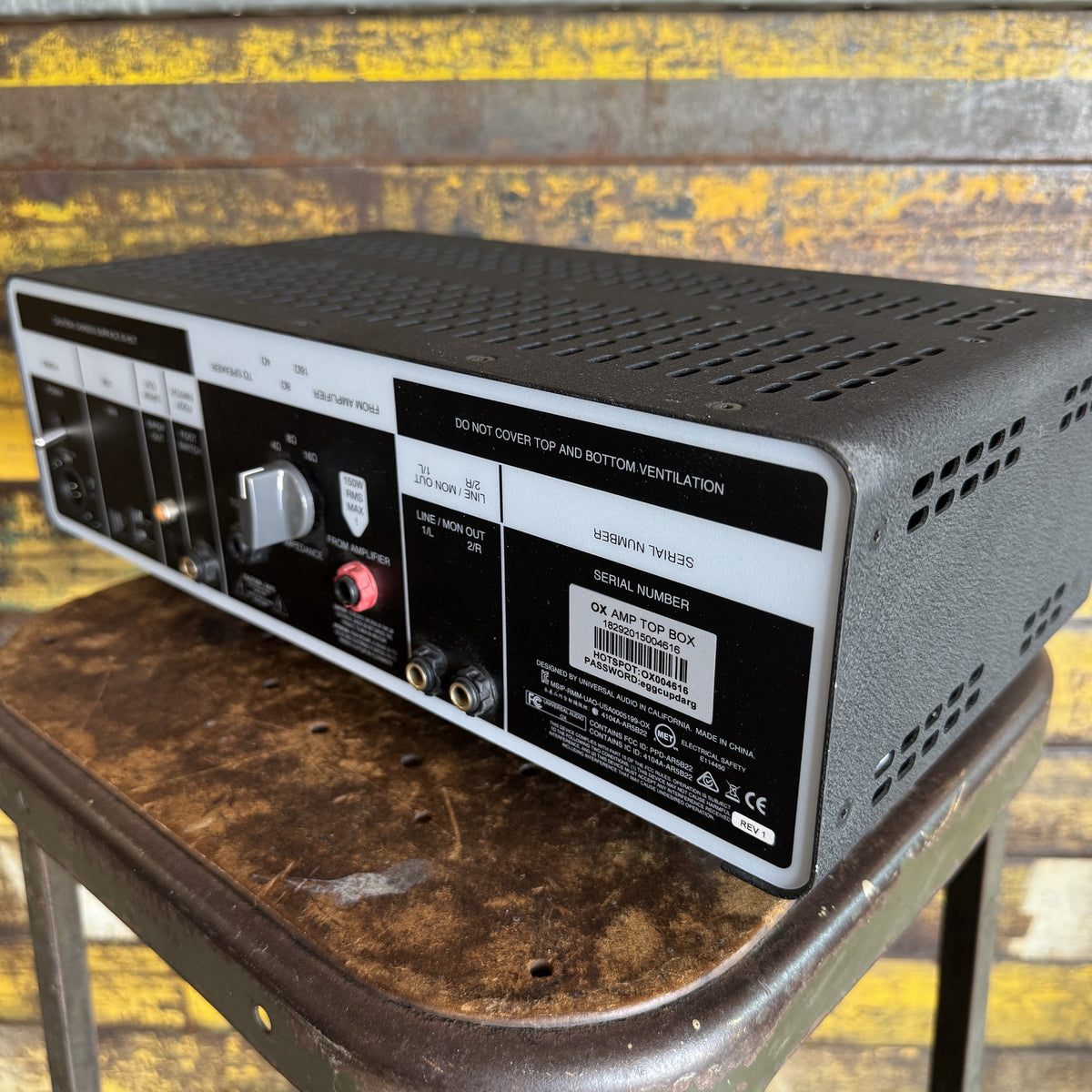 Universal Audio OX Stomp Dynamic Speaker Emulator