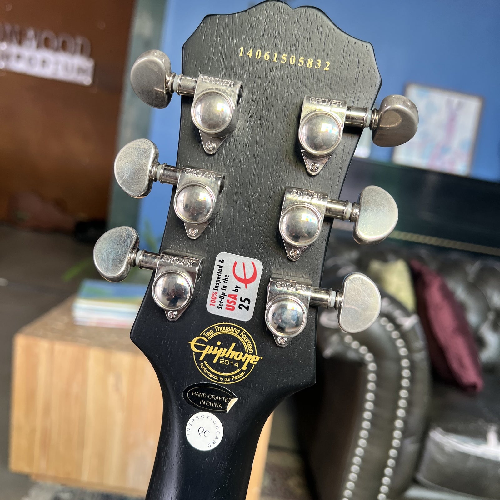 2014 Epiphone Les Paul Traditional Pro in Silverburst | Includes Hardshell Case