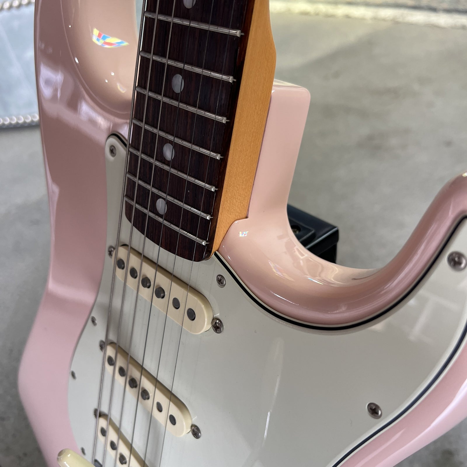 2022 Fender American Original '60s Stratocaster - Shell Pink