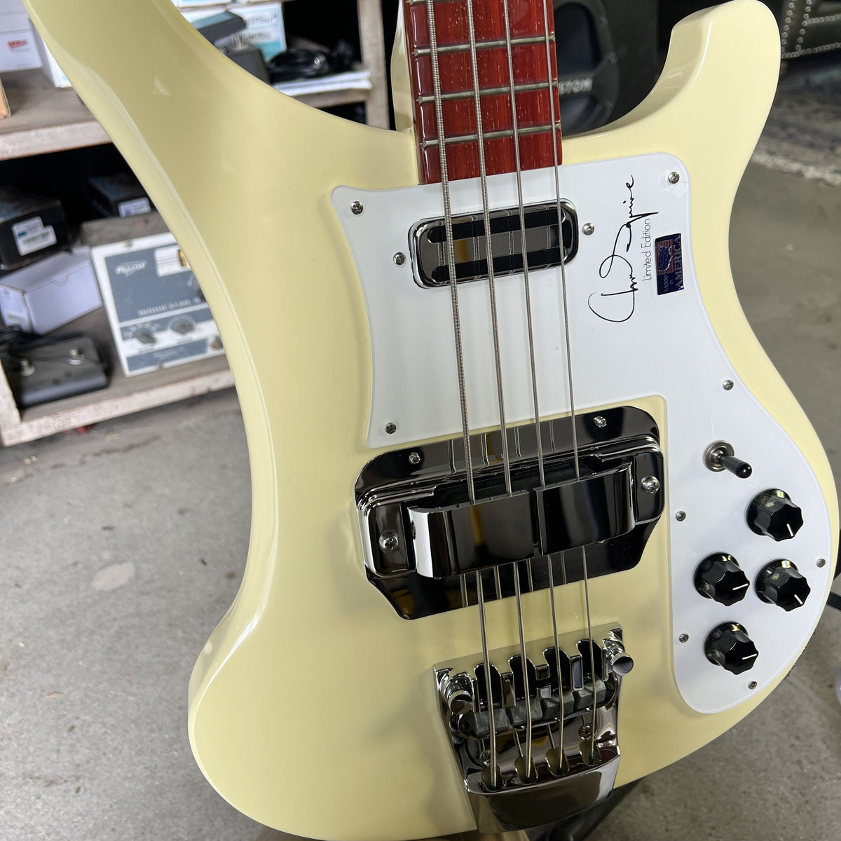 Rickenbacker 4001CS Limited Edition Chris Squire Signature