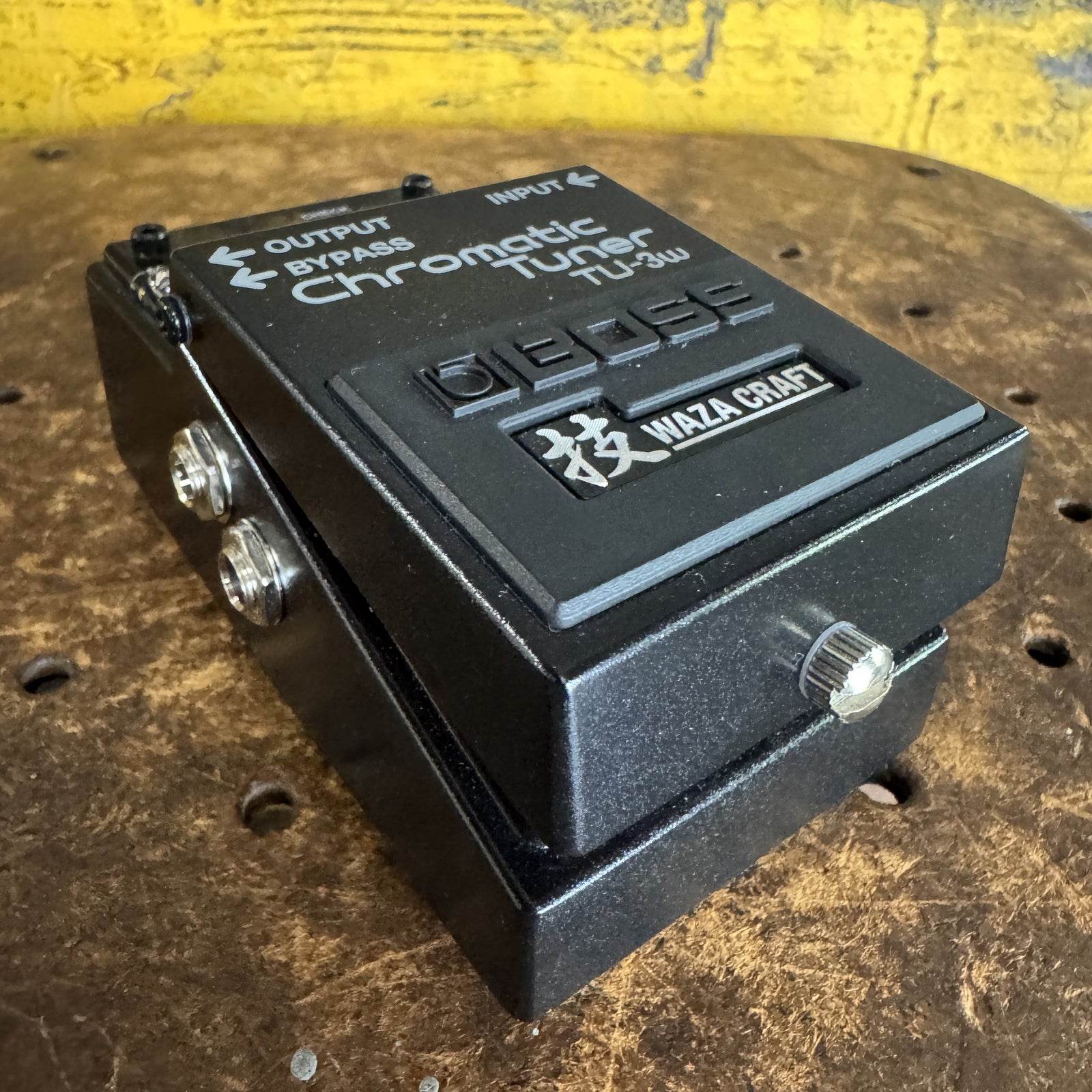 BOSS Waza Craft TU-3w Tuner