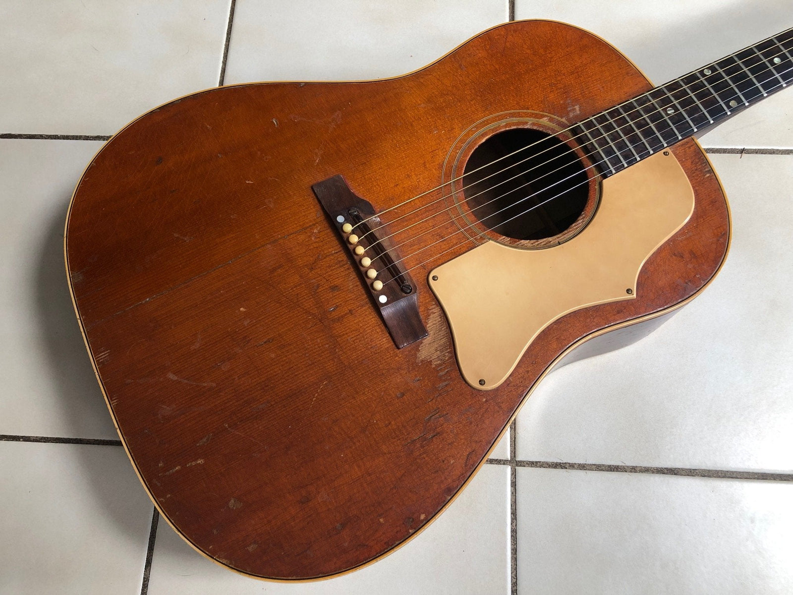 Vintage 1968 Gibson J-45 Acoustic Guitar - Cherry Red