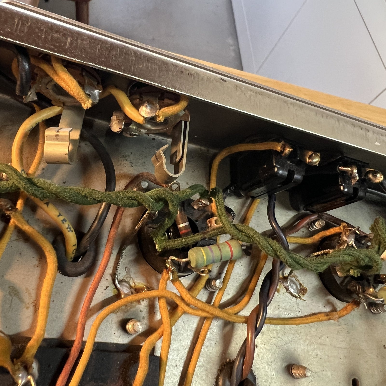 1963 Fender Bassman 6G6-B - Tuxedo