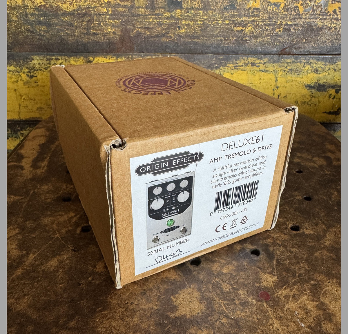Origin Effects Deluxe61 Amp Tremolo & Drive