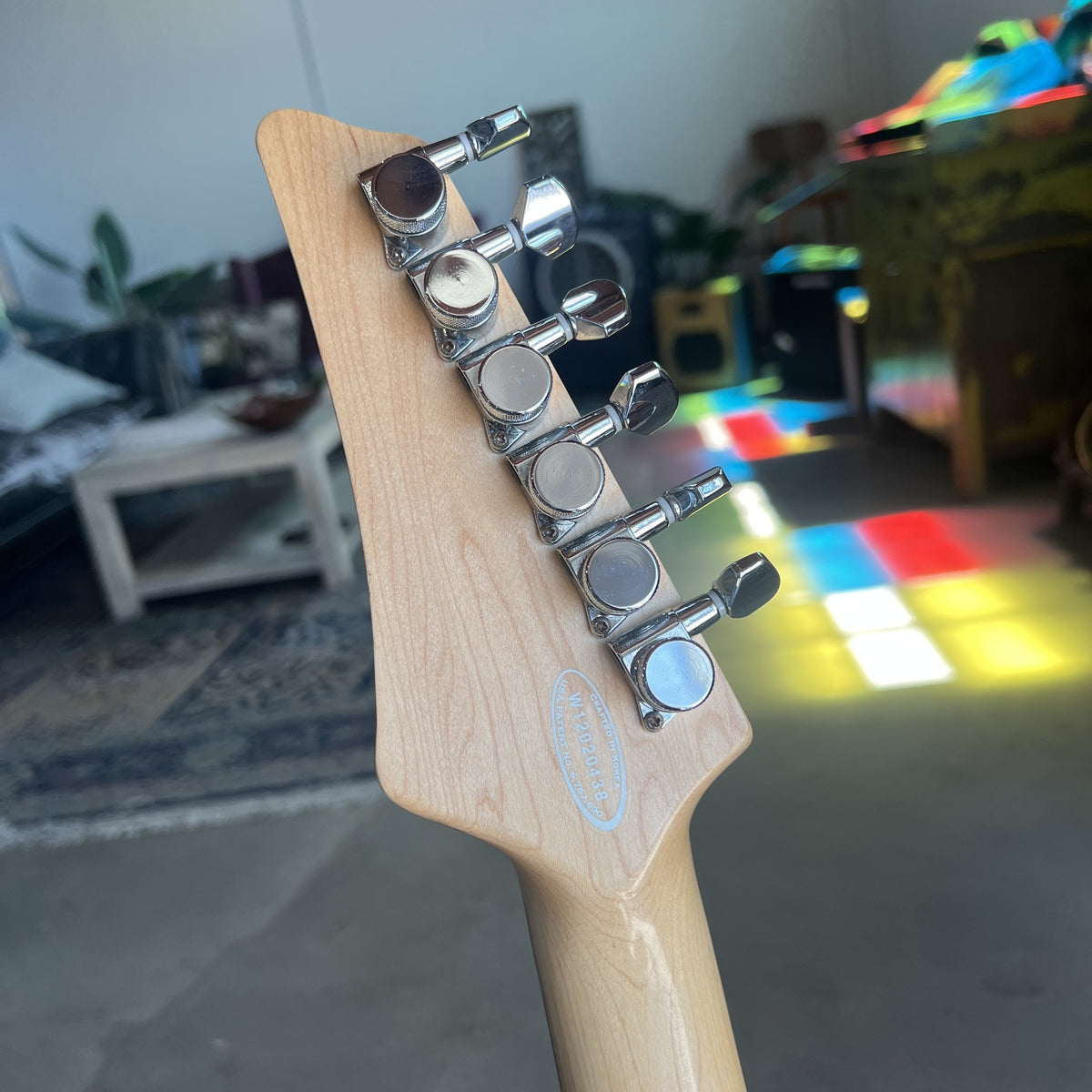 Line 6 JTV-69 James Tyler Variax Modeling Electric Guitar - Lake Placid Blue