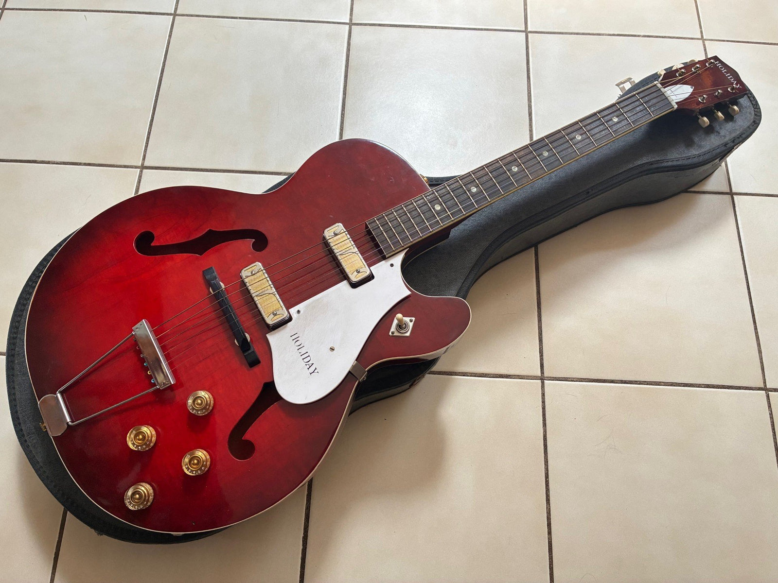 Vintage Harmony Holiday Rocket Electric Guitar w/ Dearmond Gold FoilPickups