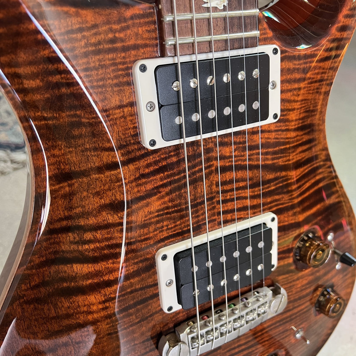 2013 PRS P22 / Custom 22 Piezo Stoptail 10-Top - Orange Tiger