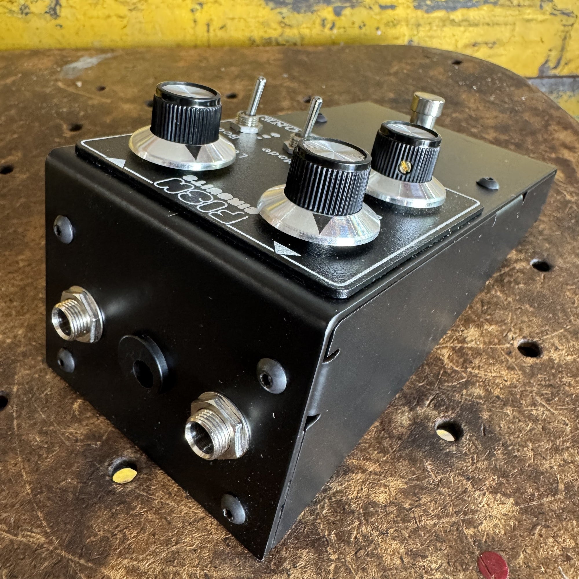 Fish Circuits Model One - Black
