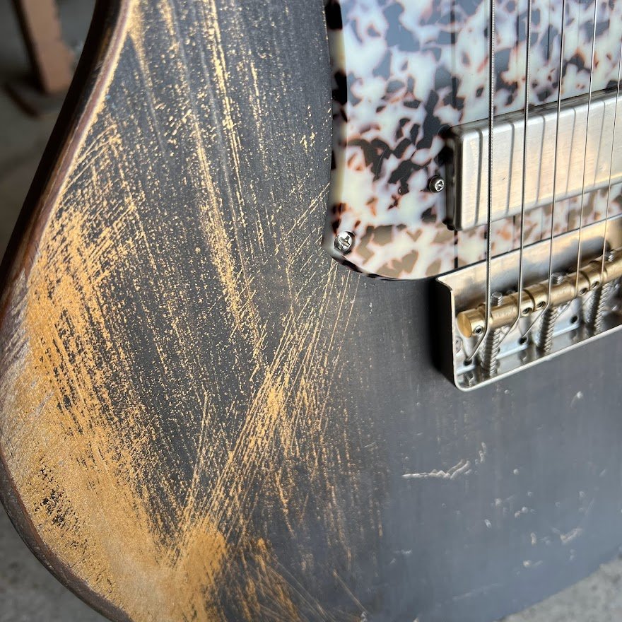 Kauer Guitars Korona - Distressed Black over Gold - #264