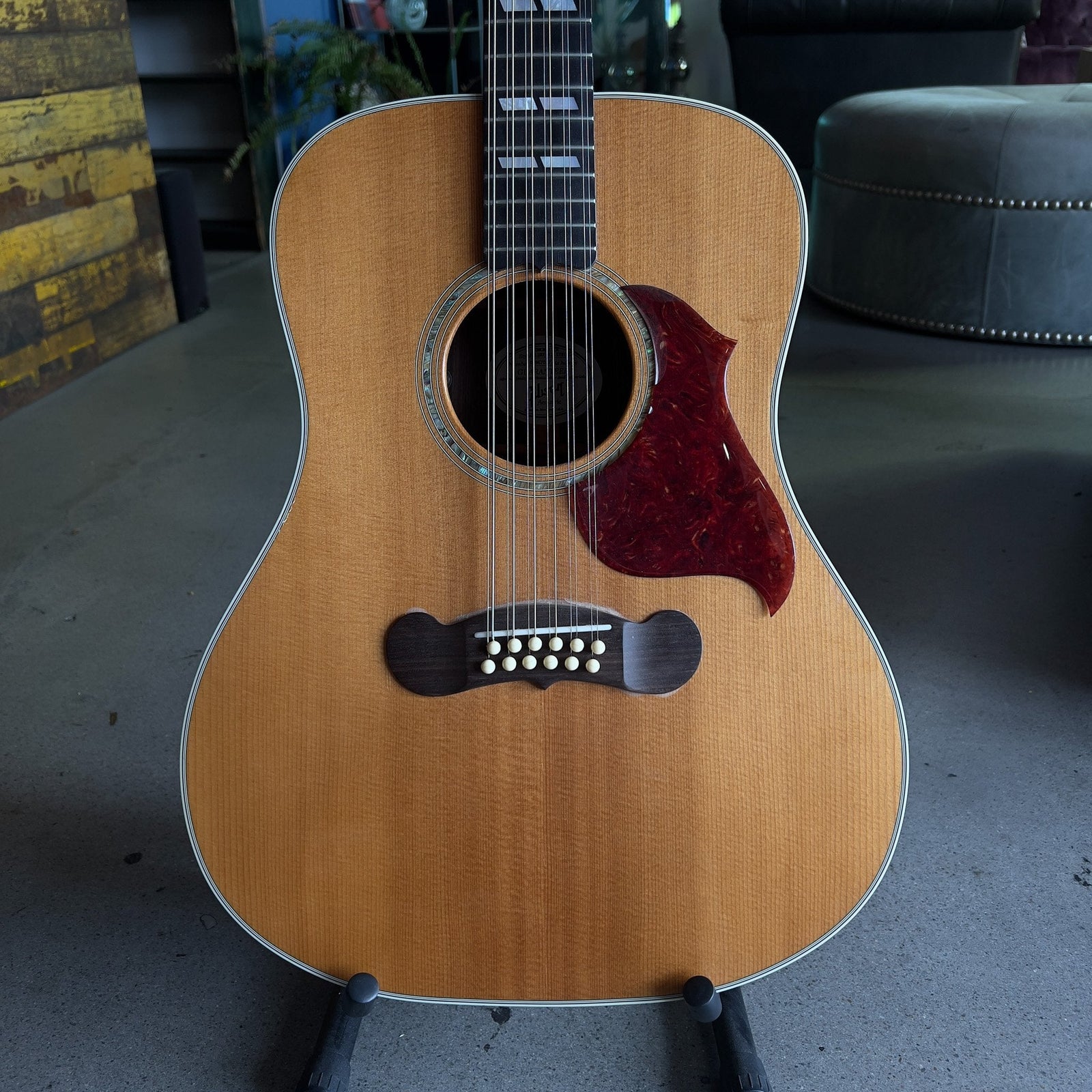 2007 Gibson Songwriter Deluxe 12 String Acoustic / Electric Guitar