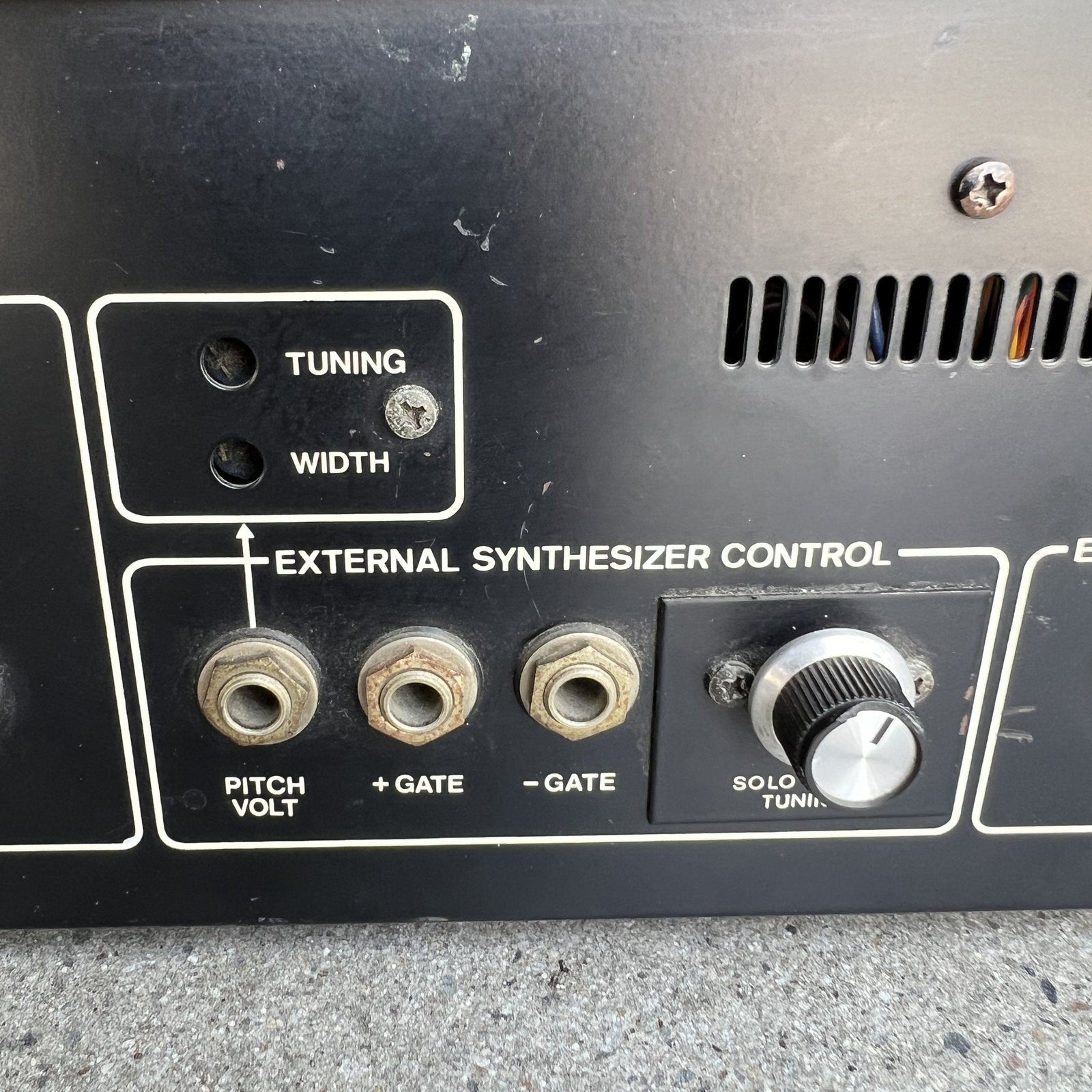 Roland GR-500 Guitar Synthesizer & Controller