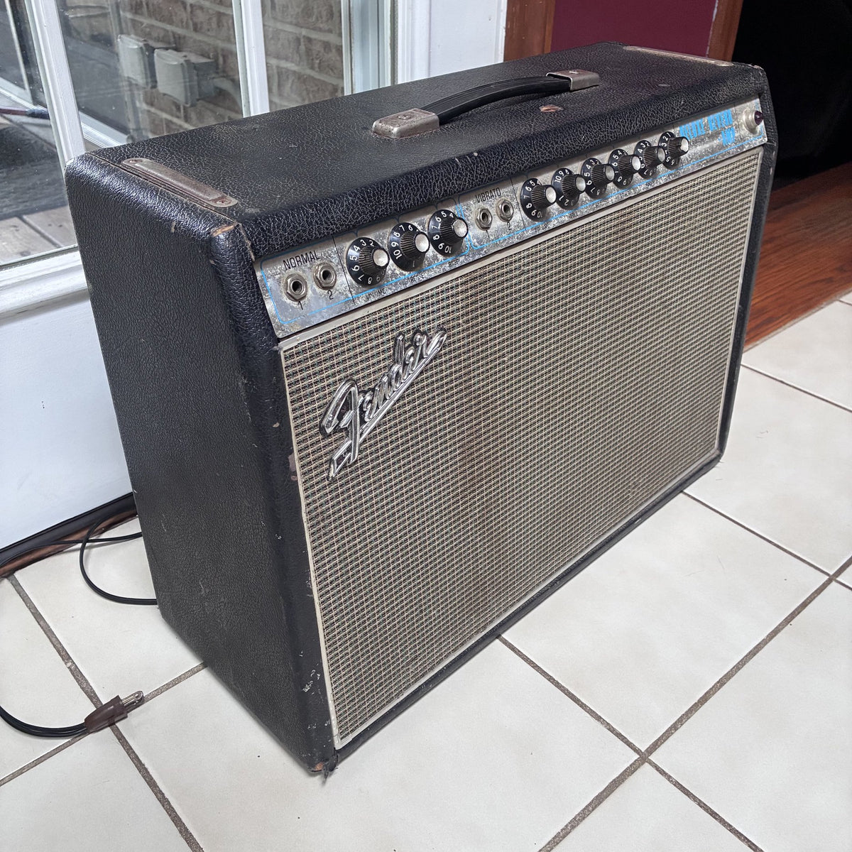 Vintage 1967 Fender Deluxe Reverb Guitar Amplifier