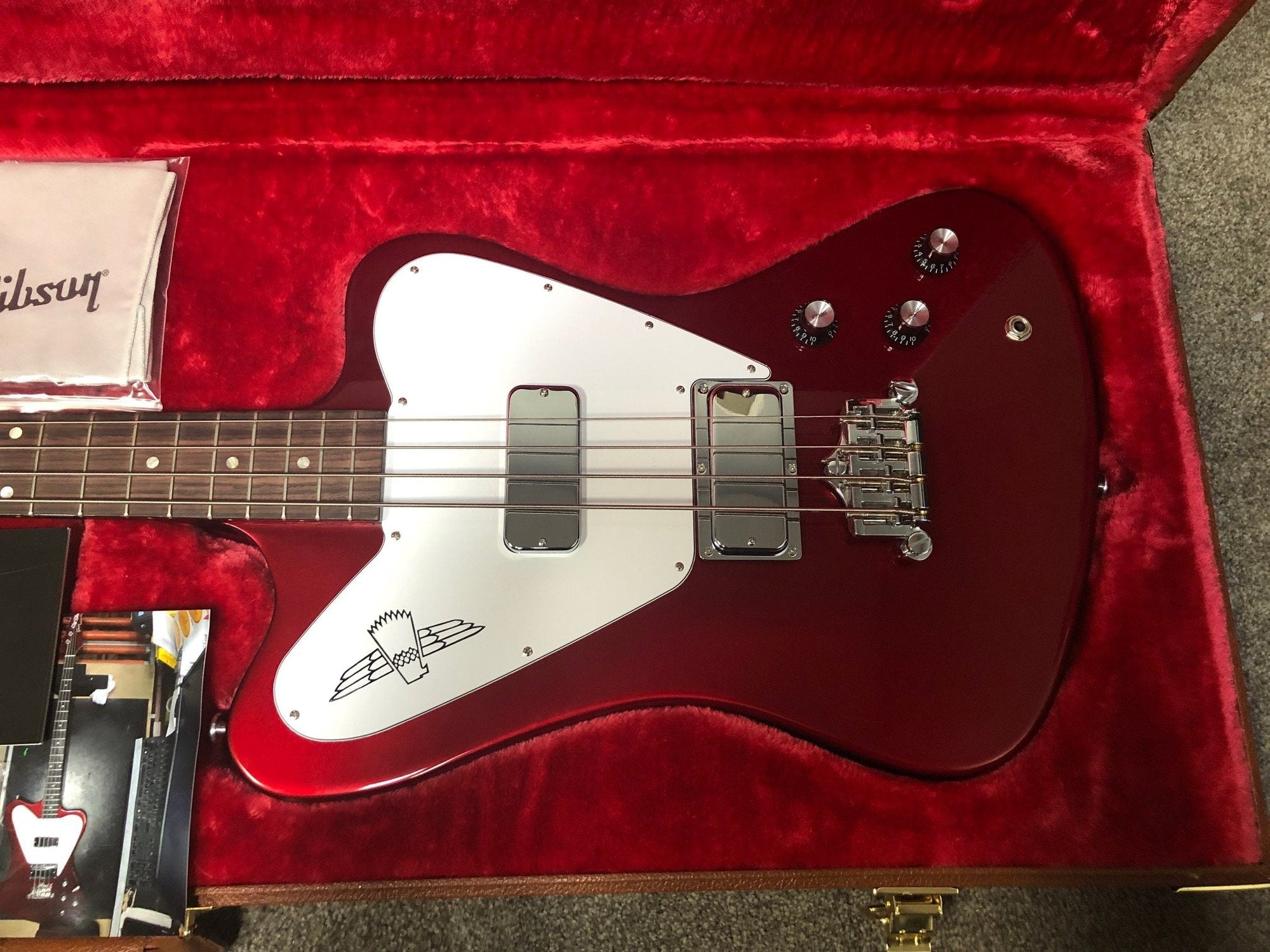 2020 Gibson Thunderbird Bass - Sparkling Burgundy Metallic