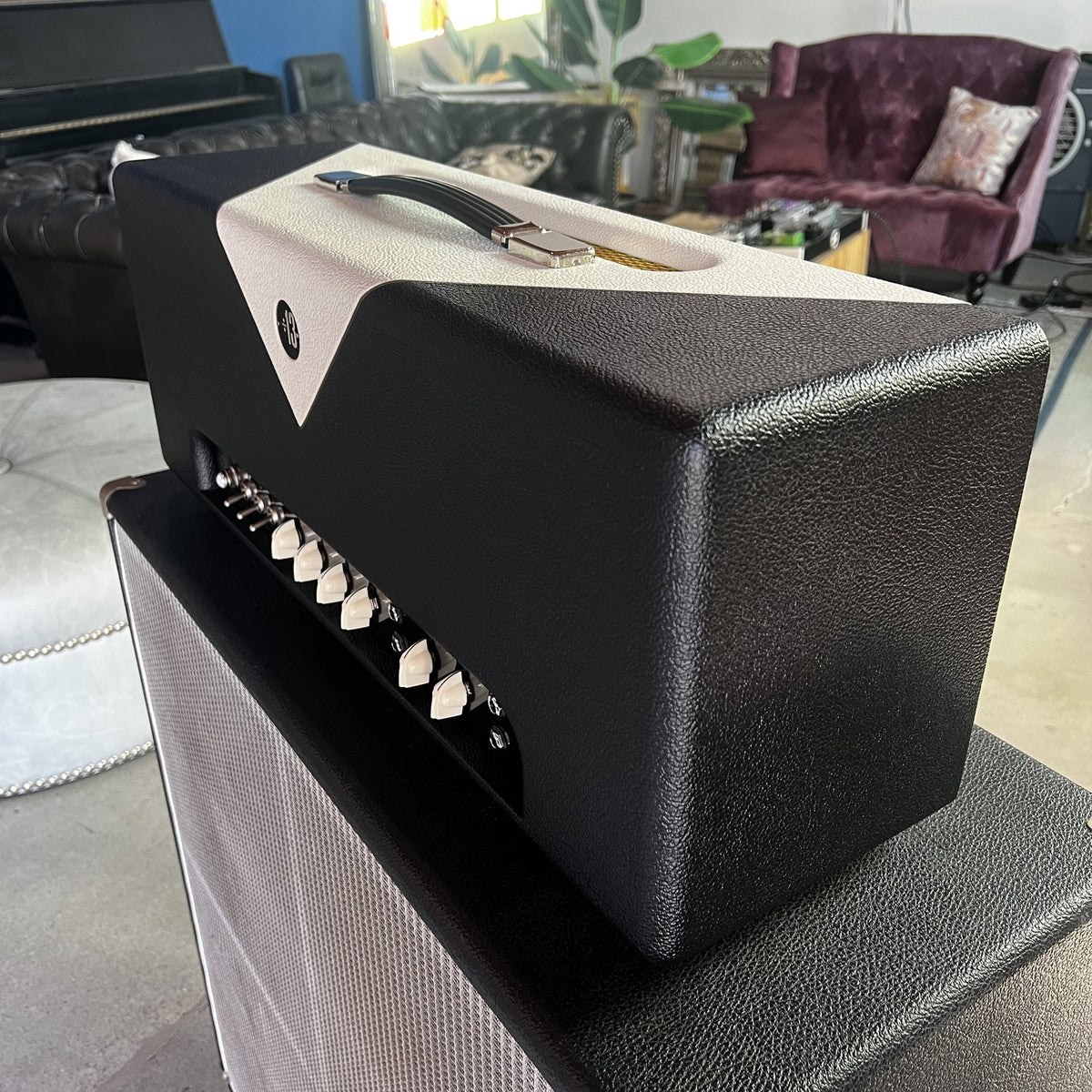 Divided by 13 FRT 37 Head - Black Bronco Tolex / Cream V