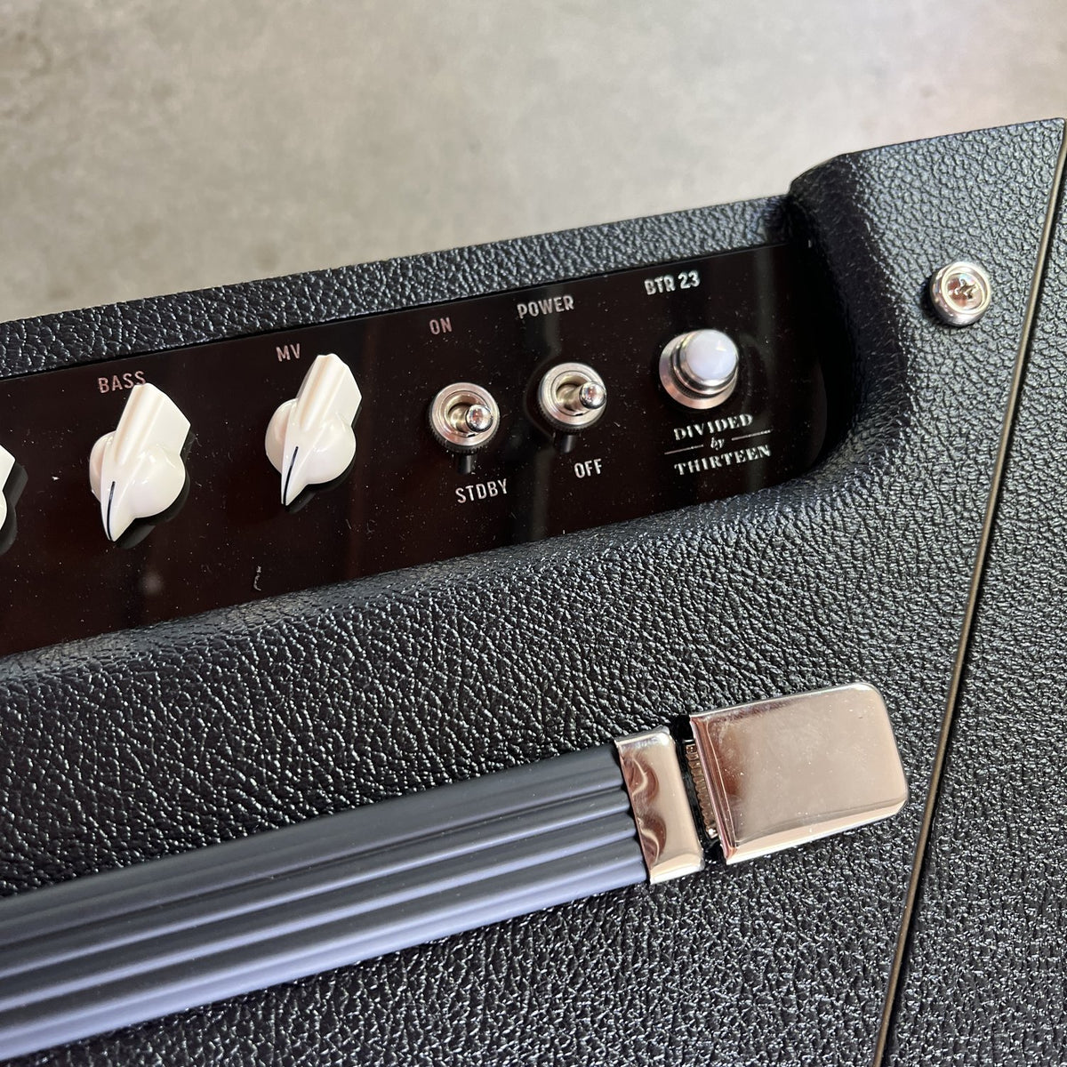 Divided by 13 BTR 23 Combo - Black Bronco Tolex / Black