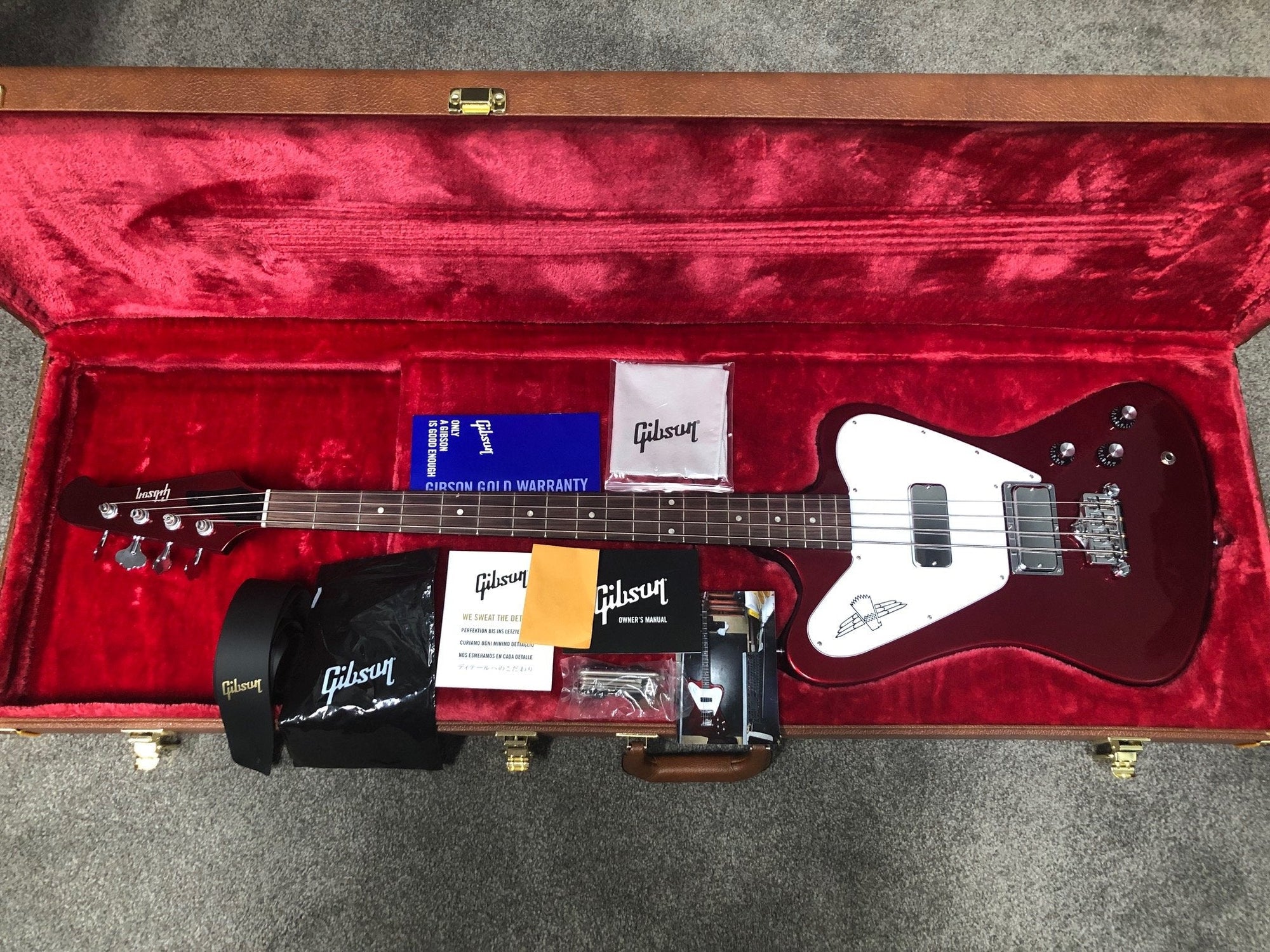 2020 Gibson Thunderbird Bass - Sparkling Burgundy Metallic