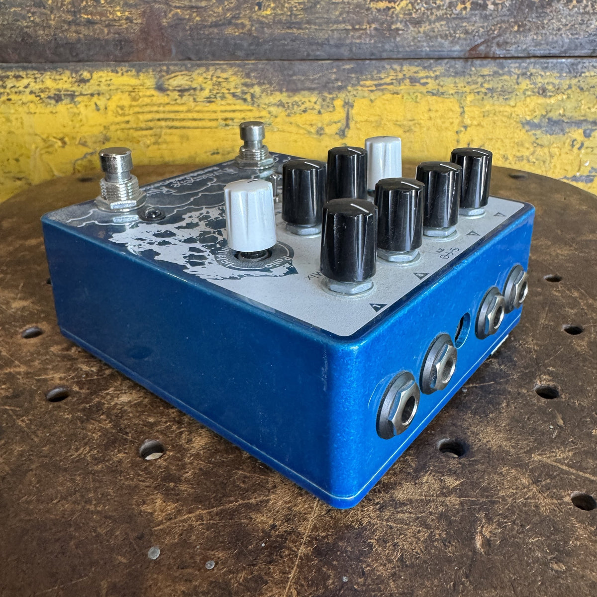 EarthQuaker Devices Avalanche Run