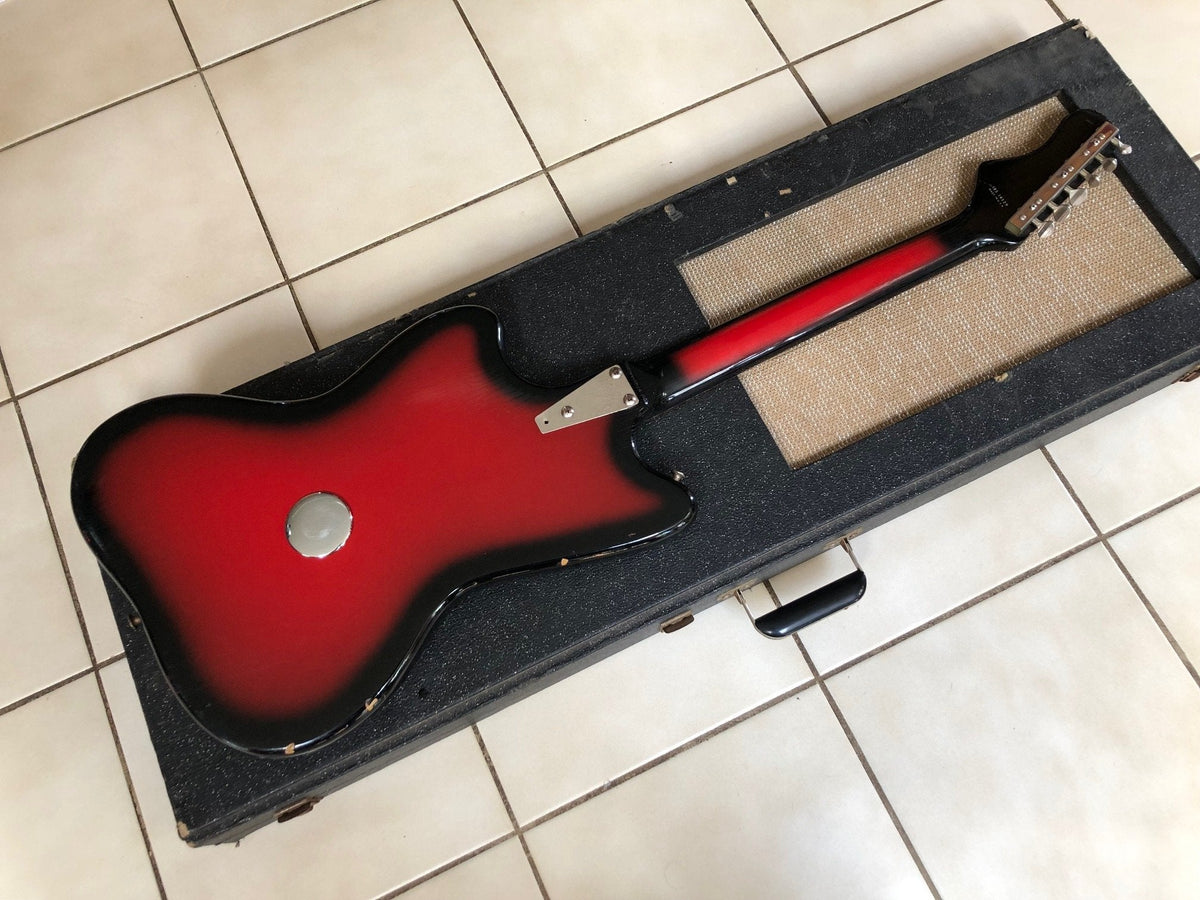 Vintage 1960’s Silvertone 1452 Hornet Guitar in Amp Case