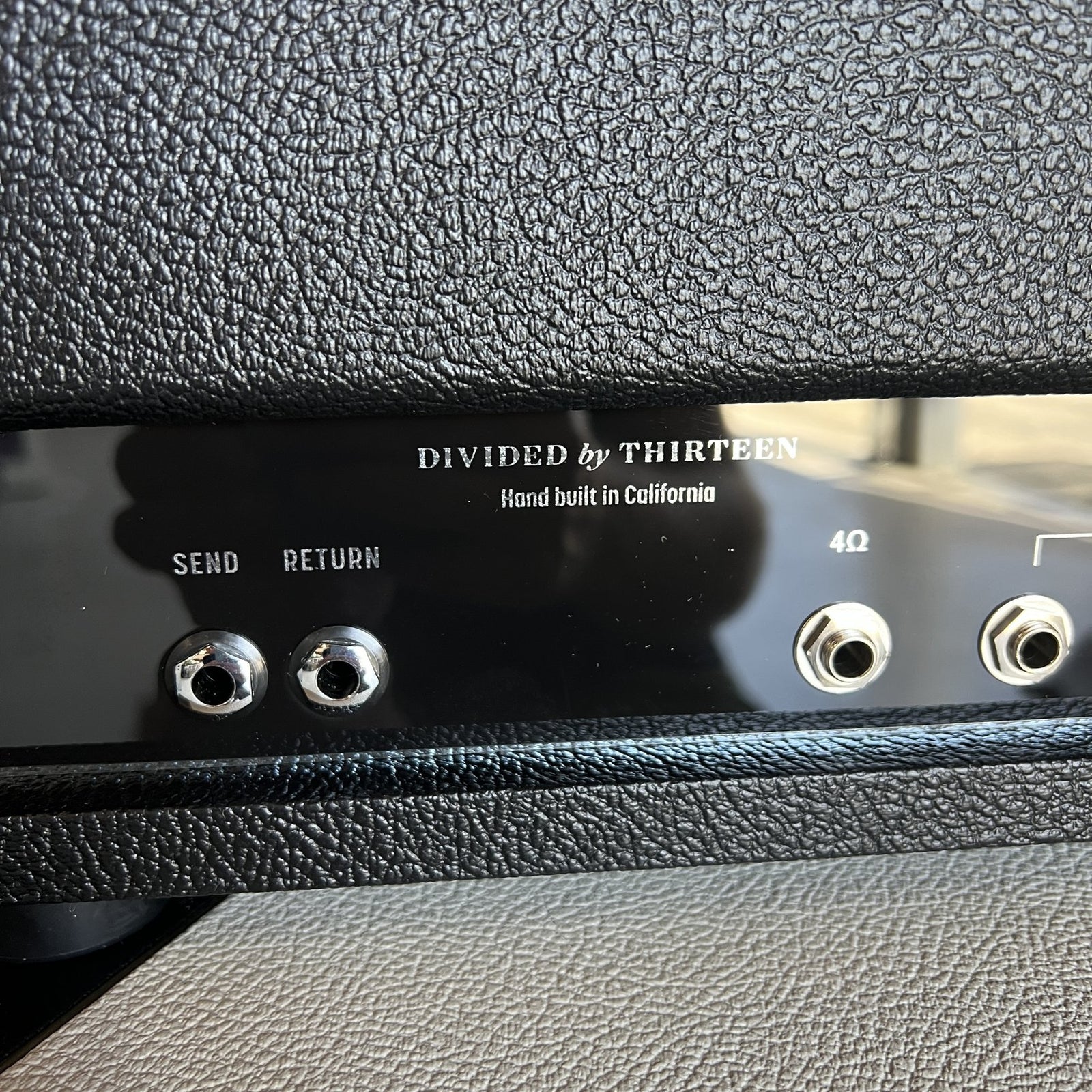 Divided by 13 AMW 39 Head - Black Bronco Tolex / Cream V