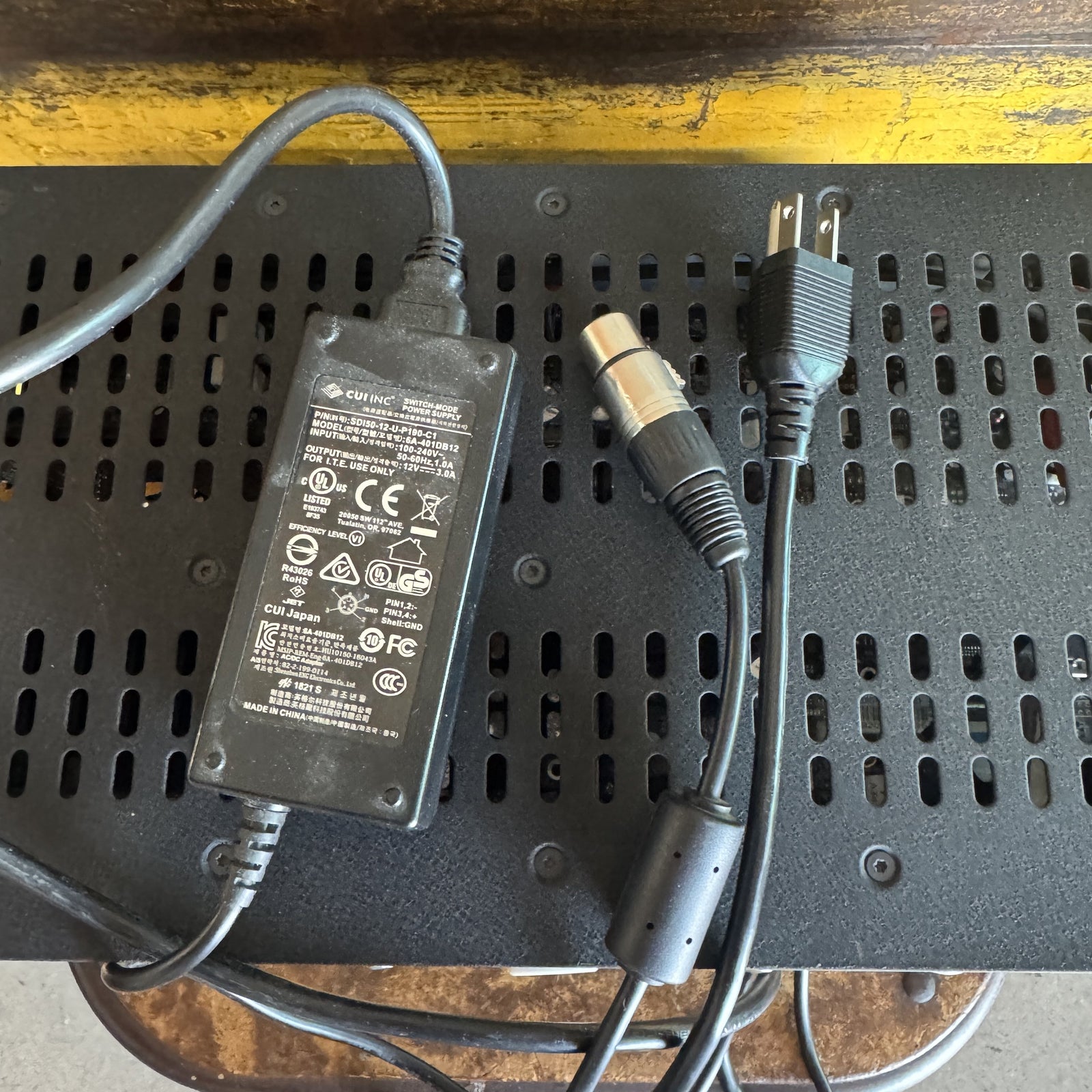 Universal Audio OX Stomp Dynamic Speaker Emulator