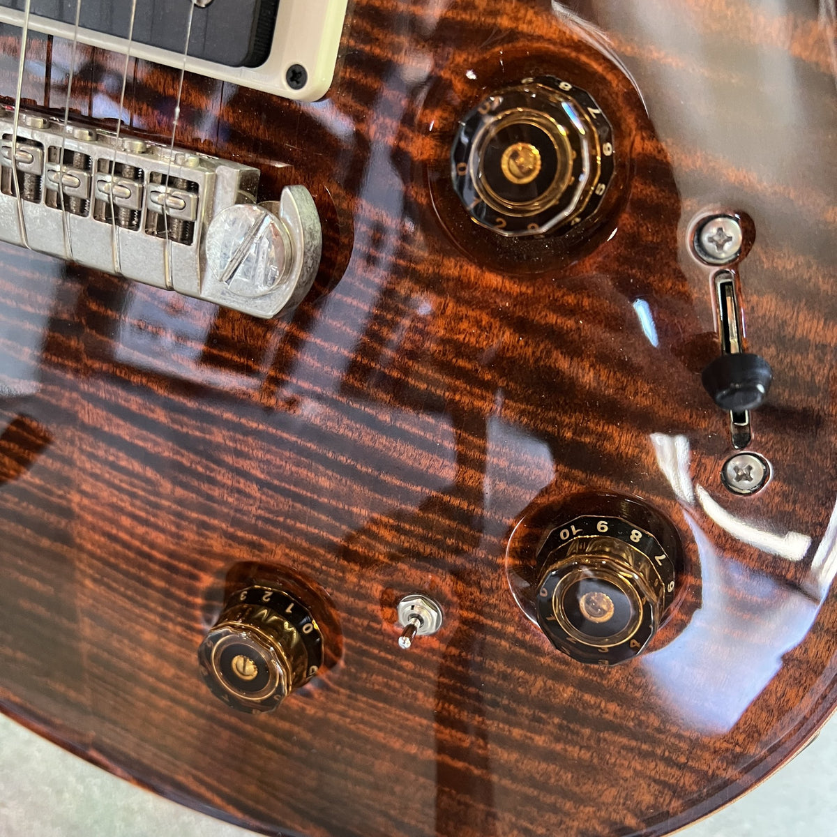 2013 PRS P22 / Custom 22 Piezo Stoptail 10-Top - Orange Tiger