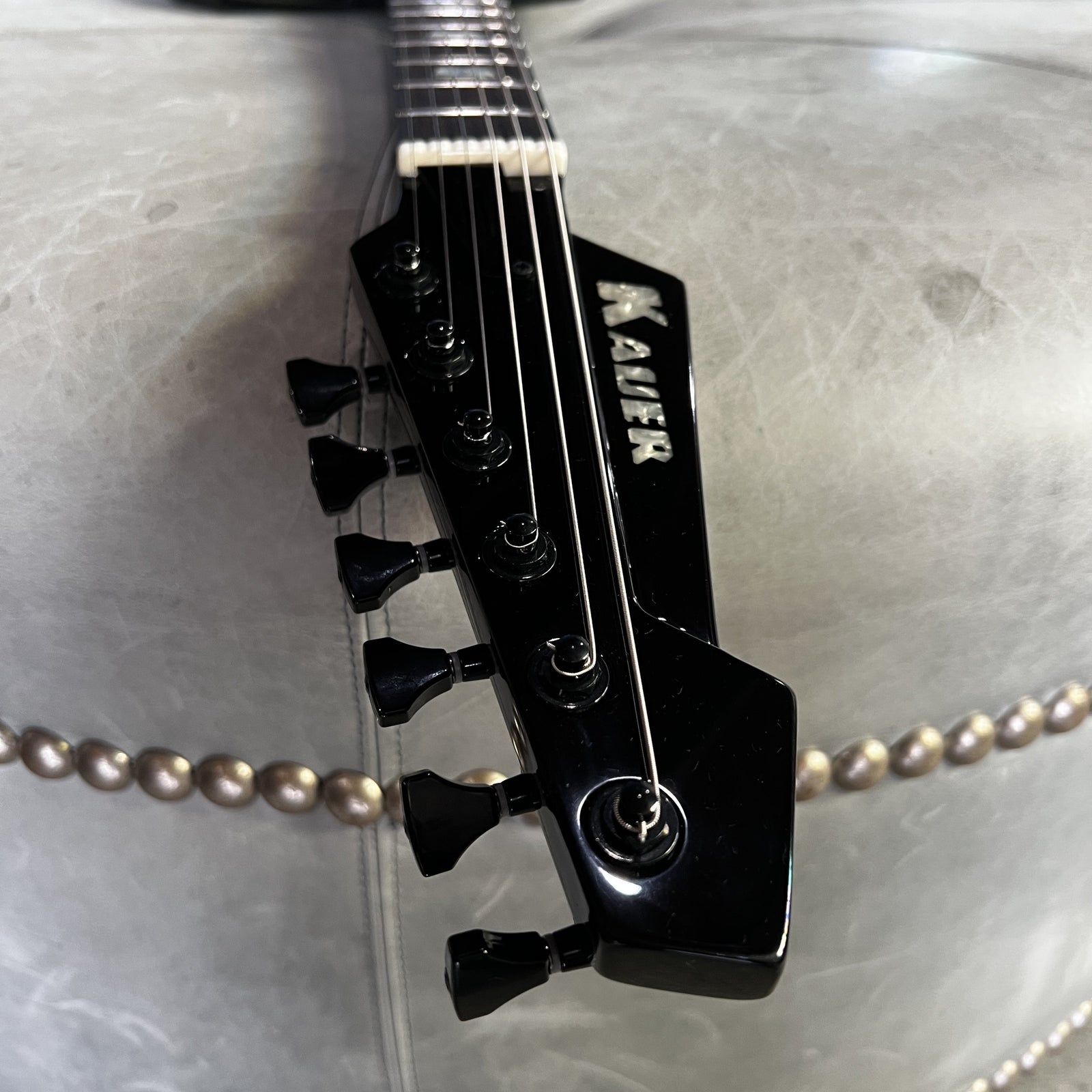 Kauer Guitars Gripen - Black - #115
