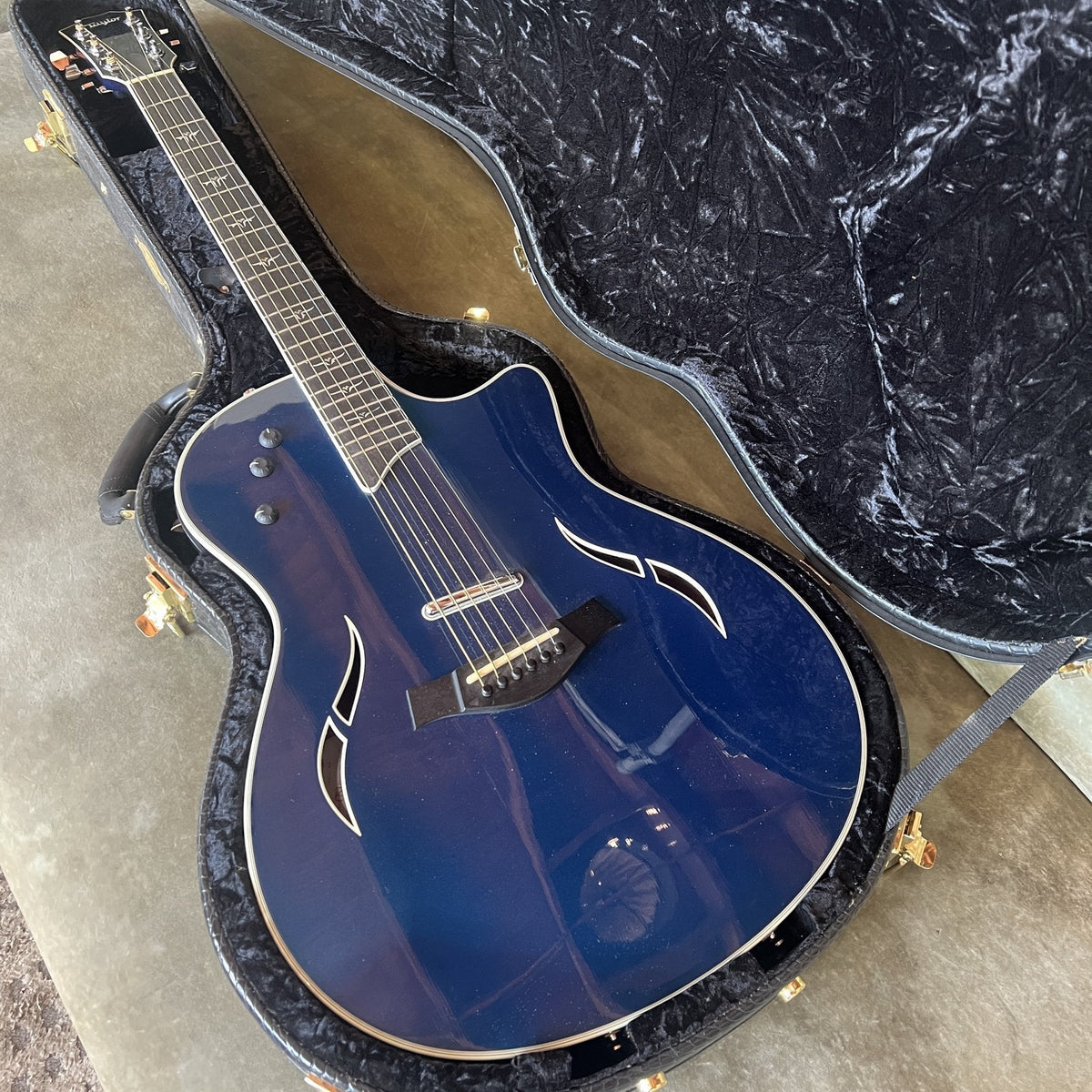 Taylor T5-C Thinline 5-Way - Blue Edgeburst