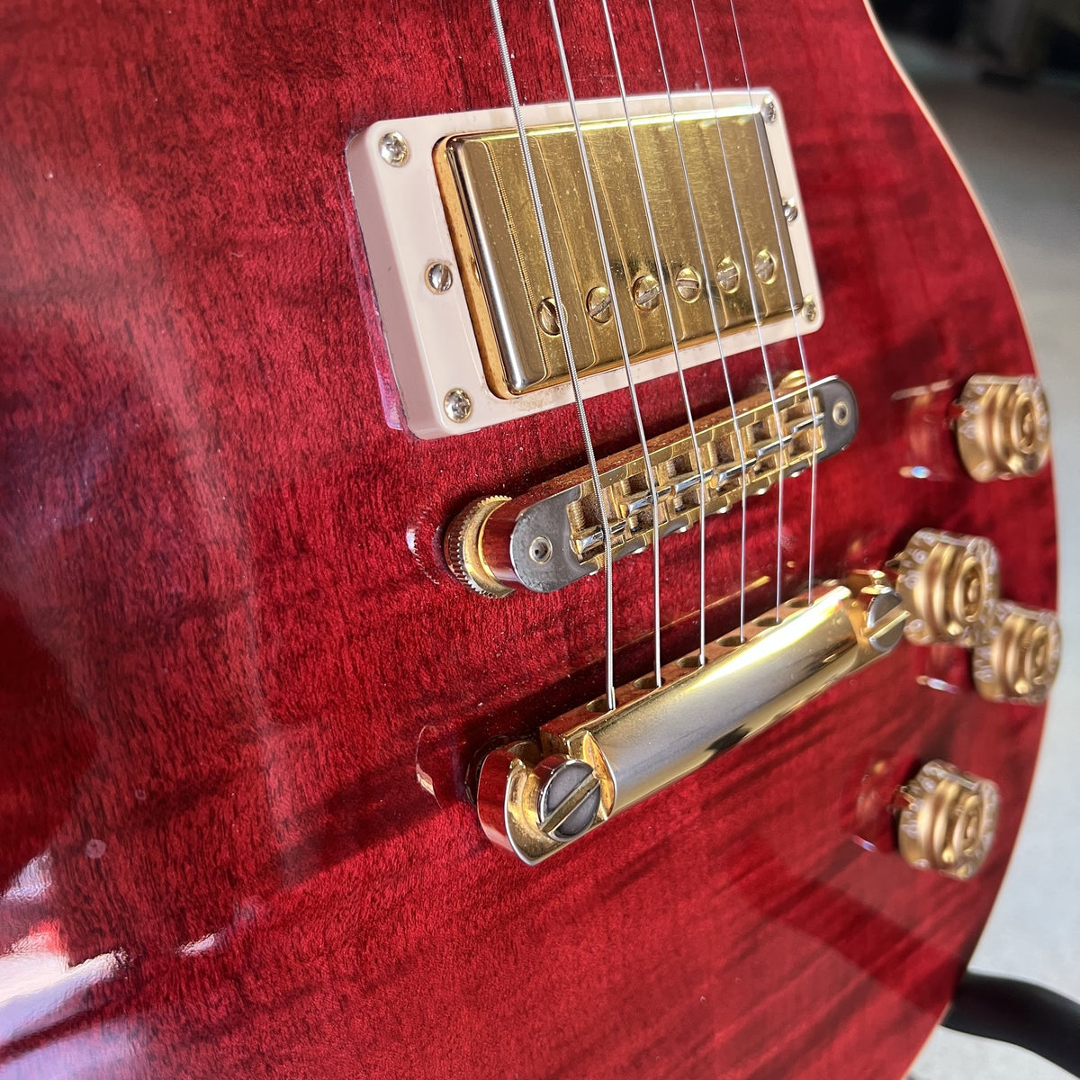 2006 Gibson Les Paul Standard Plus - Wine Red Flame Top