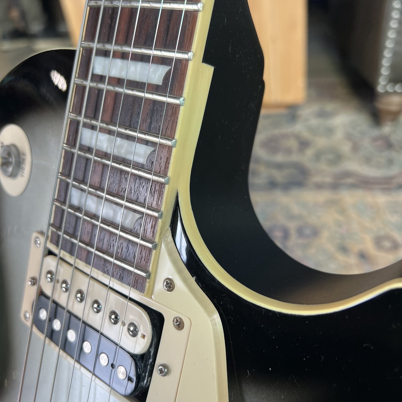 2014 Epiphone Les Paul Traditional Pro in Silverburst | Includes Hardshell Case