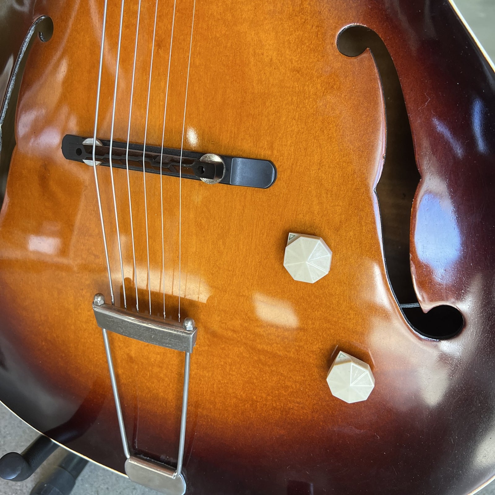 1952 Epiphone Zephyr Regent Electric Archtop – Pre-Gibson "New York" Era (Serial #64412)