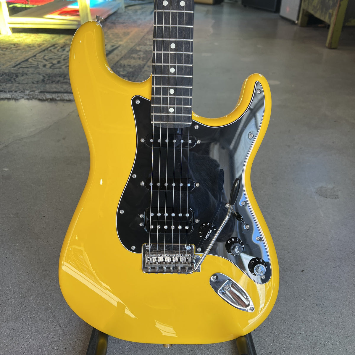Fender Limited Edition Player Stratocaster HSS, Ebony Fingerboard, Ferrari Yellow - 2022