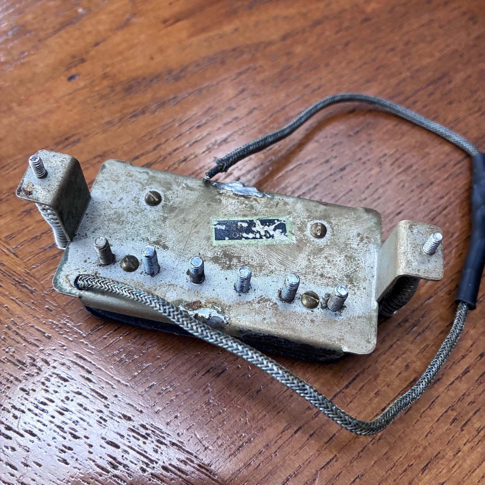 Vintage Late 1960s Gibson Humbucker Set (Matched Pair) – 7.7k-7.9k Output w/ Original M-8 Ring