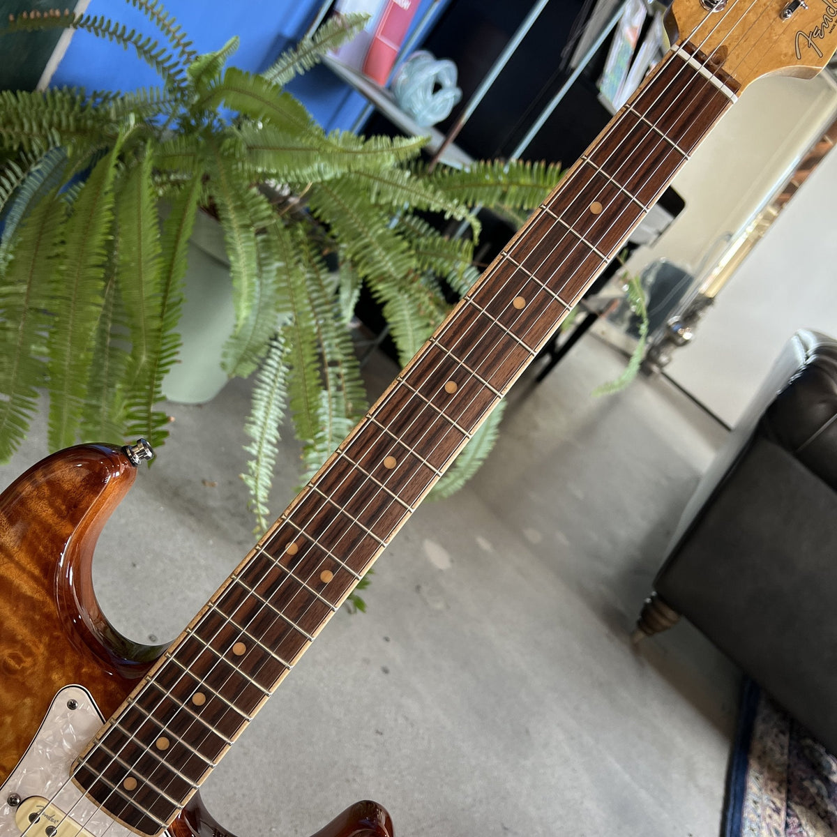 Fender Select Stratocaster Exotic Quilt - 2014