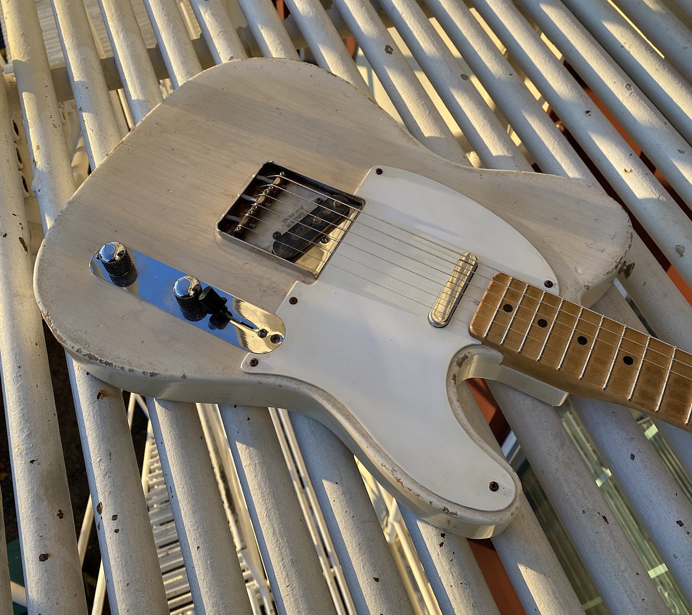 Revelator Guitars - RetroSonic T-Style - White Guard - #63631