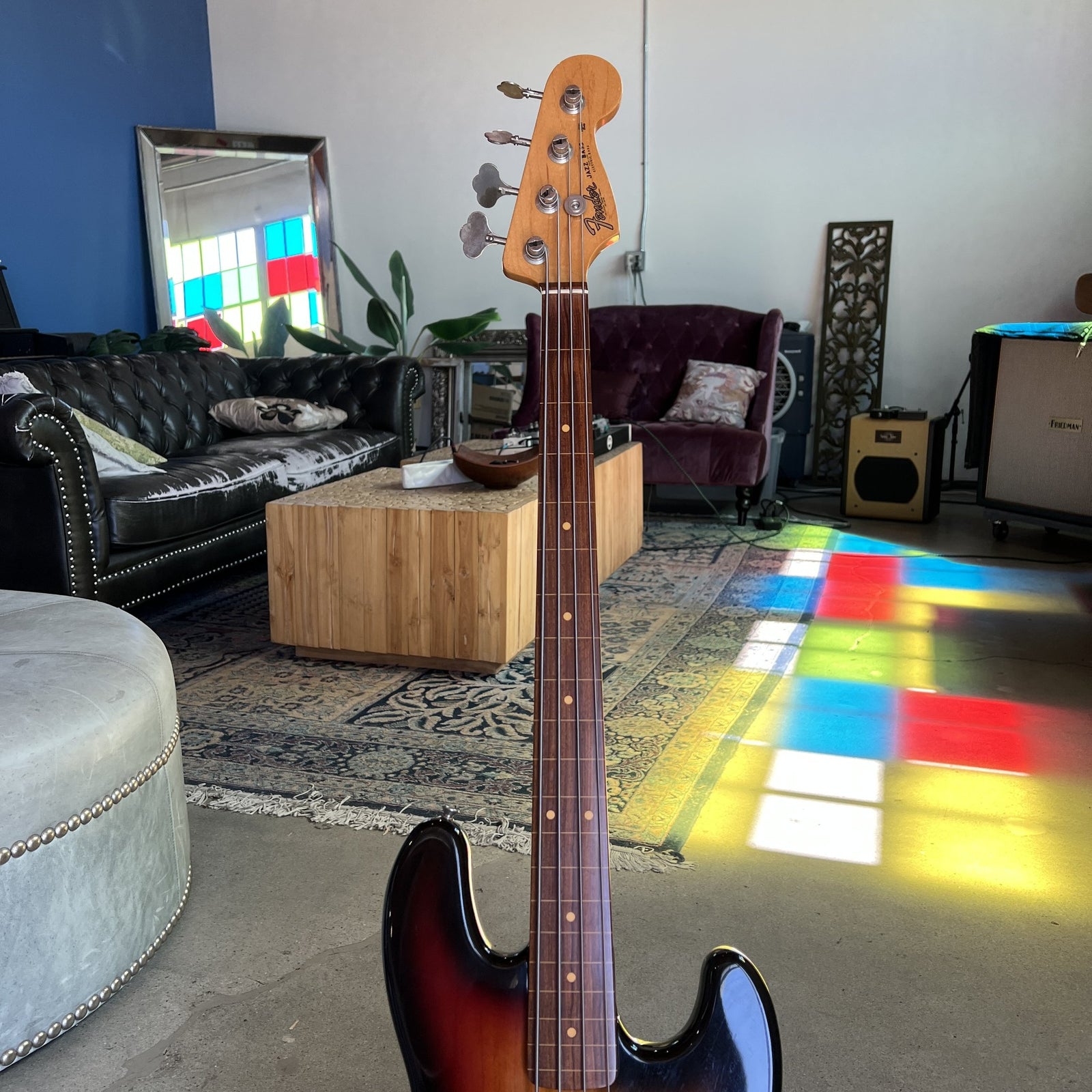 Jaco Pastorius Jazz Bass, Fretless, Pau Ferro Fingerboard, 3-Color Sunburst
