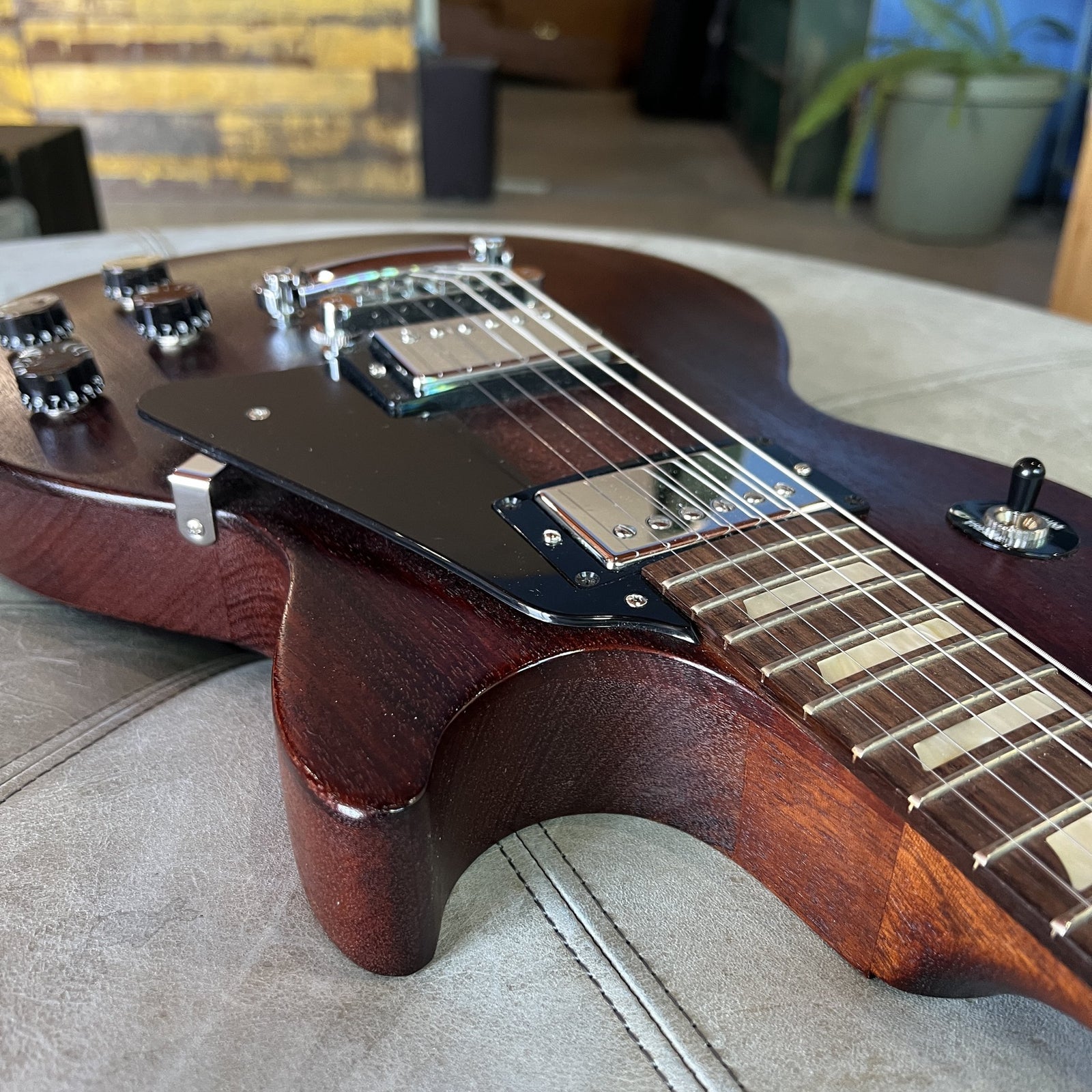 2006 Gibson Les Paul Studio Faded - Worn Brown (Includes Gibson Hardshell Case)