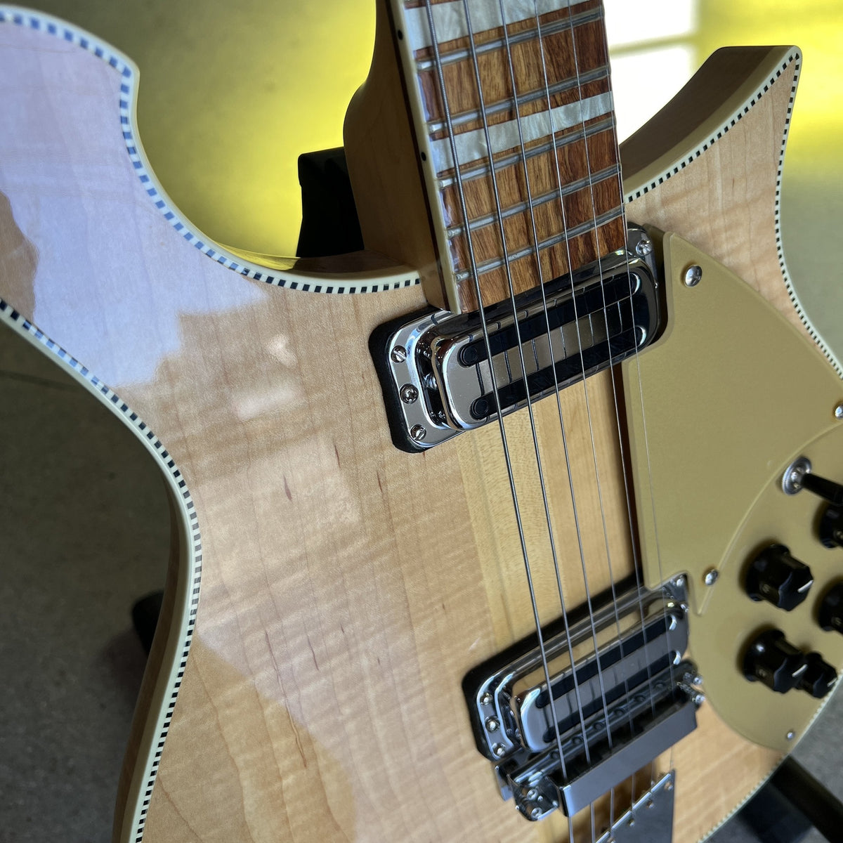 2012 Rickenbacker 660 MapleGlo