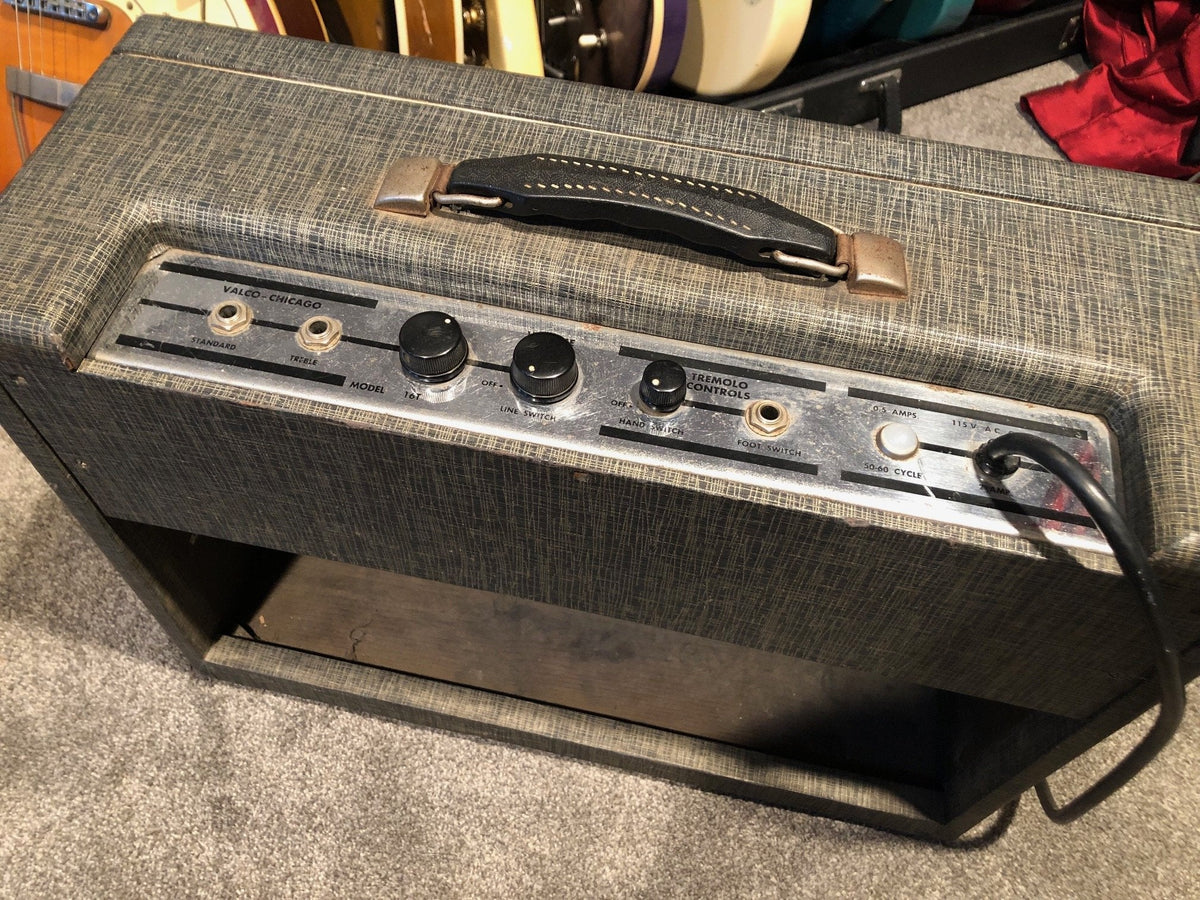 Vintage 1960’s Supro Valco 16T Guitar Amplifier Tremolo