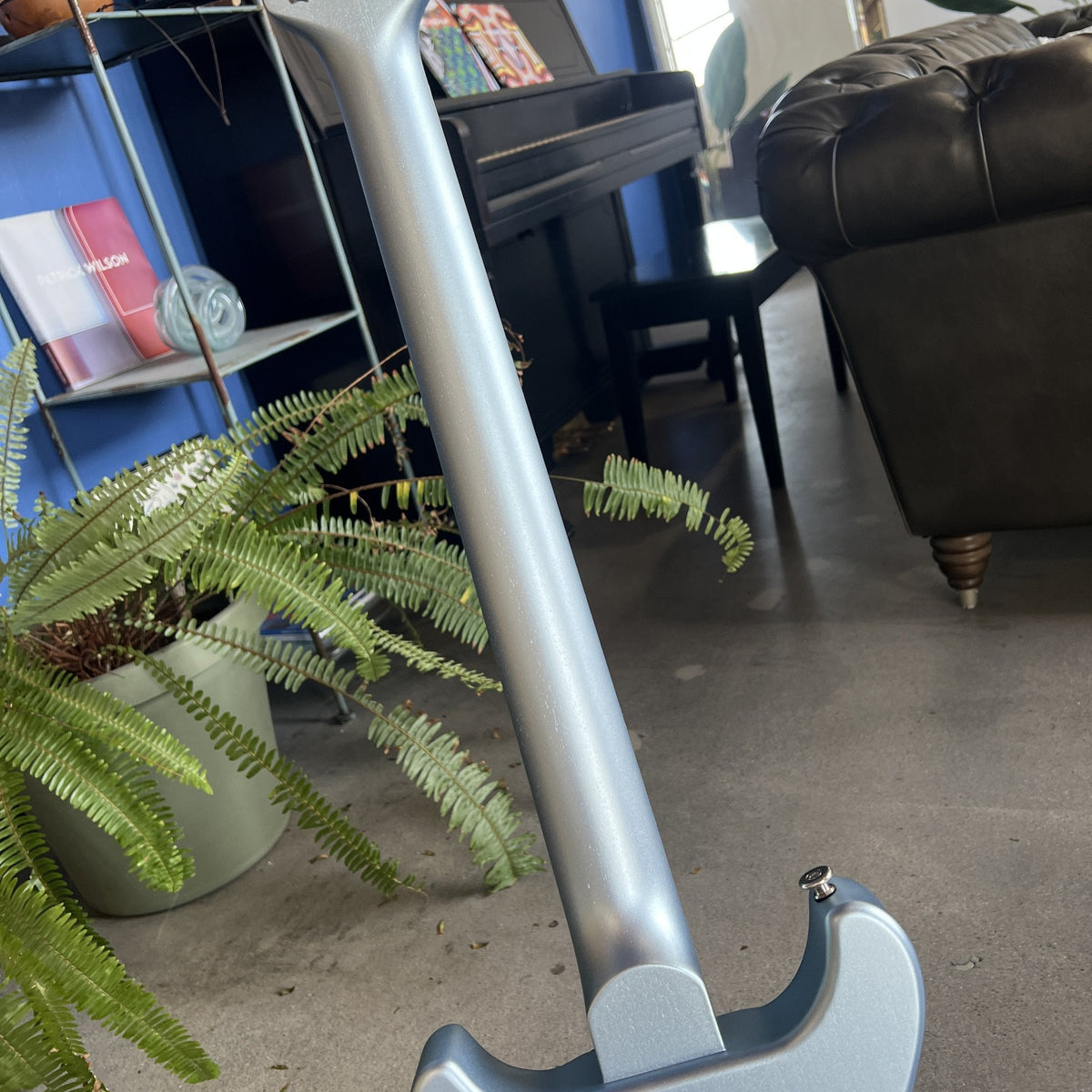 Deimel Guitarworks Doublestar #042 in Moon Dust Blue