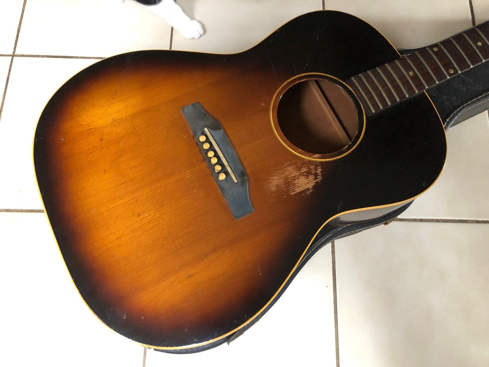 Vintage 1965 Gibson LG-1 Acoustic Guitar