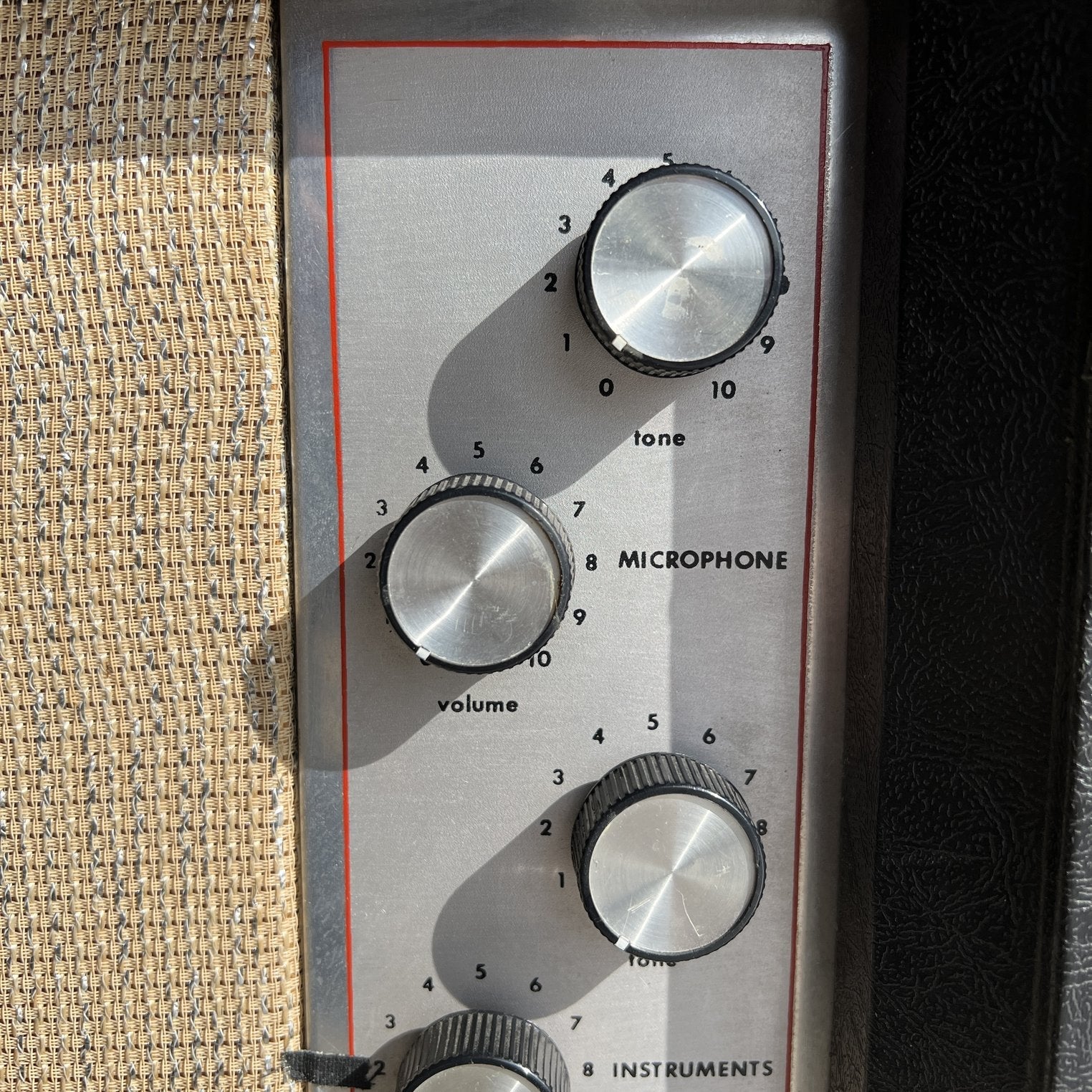 1961 Silvertone 1472 10W Guitar Amplifier