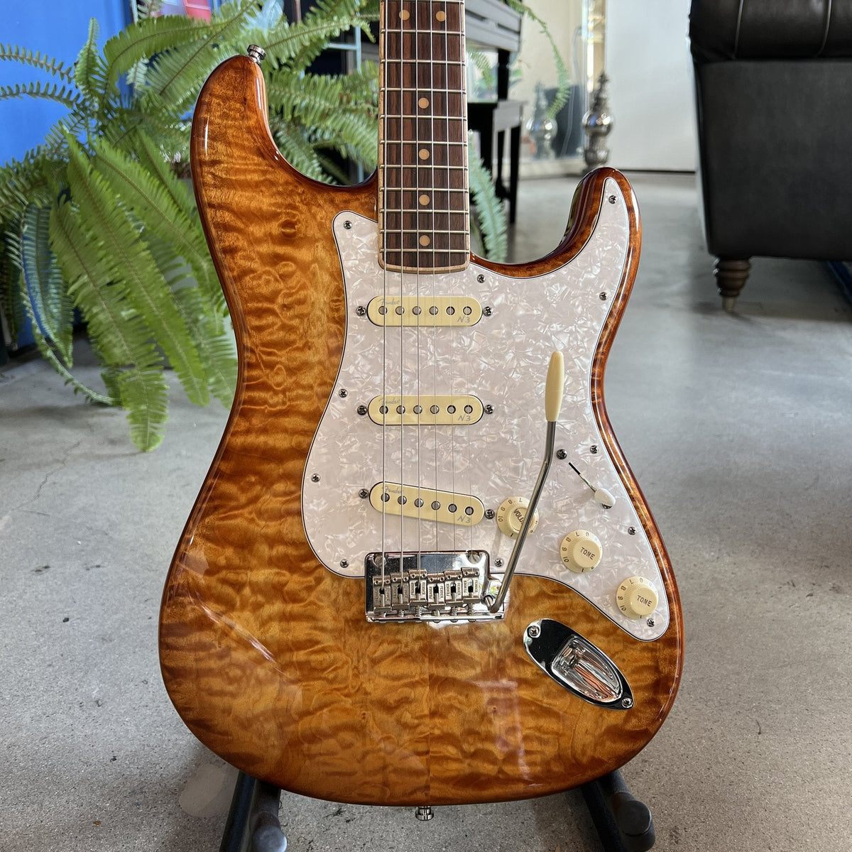 Fender Select Stratocaster Exotic Quilt - 2014